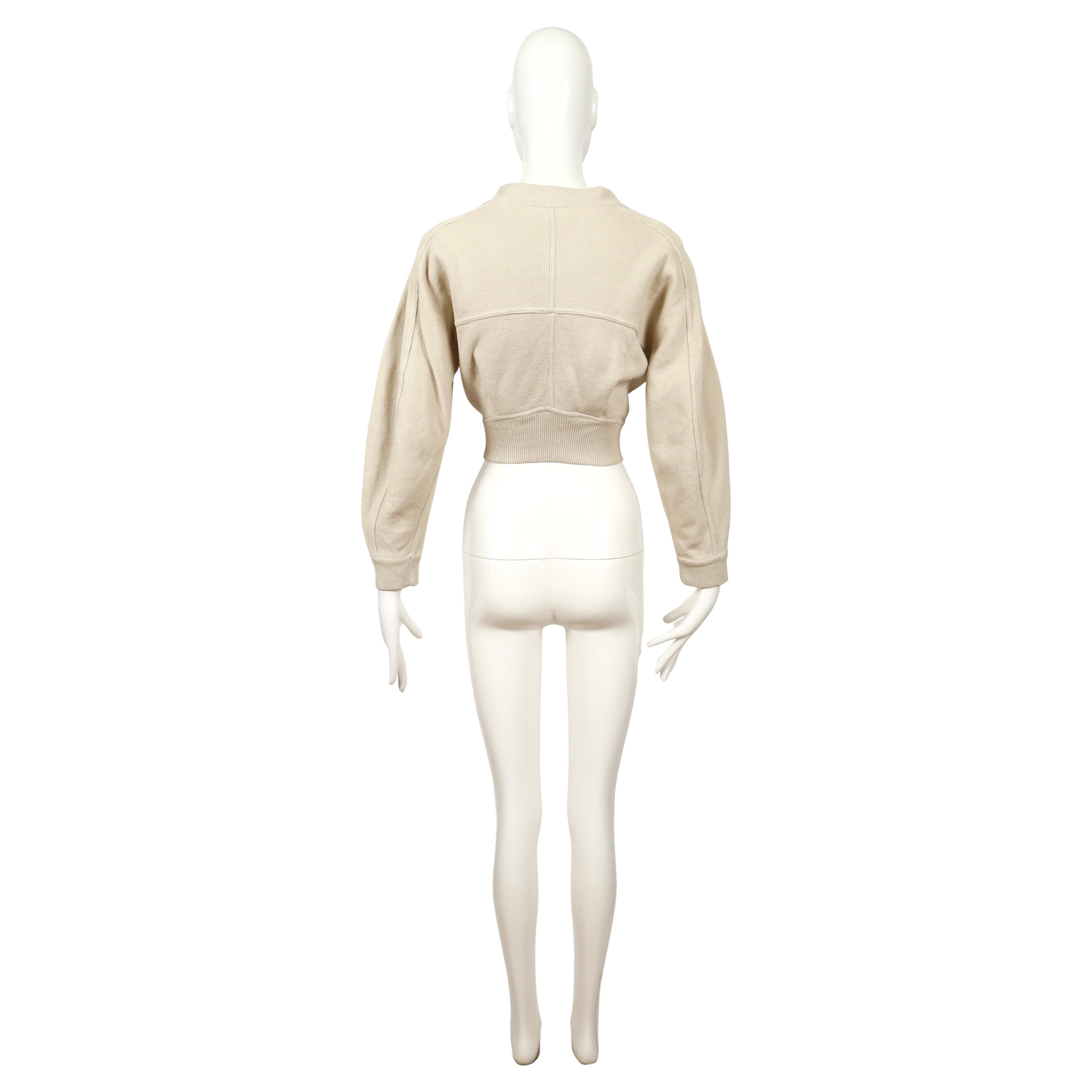 1986 AZZEDINE ALAIA RUNWAY Jacke aus ecrufarbenem Leinen in Kurzform im Angebot 5