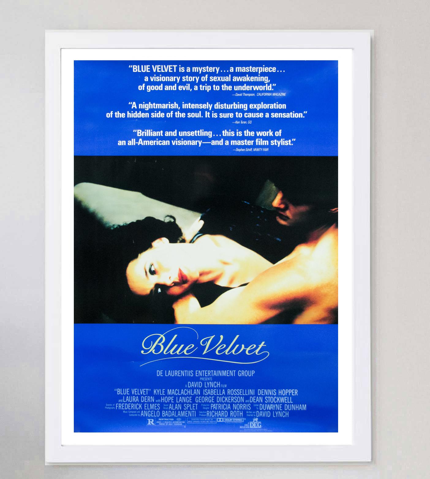 1986 Blue Velvet Original Vintage Poster In Good Condition In Winchester, GB