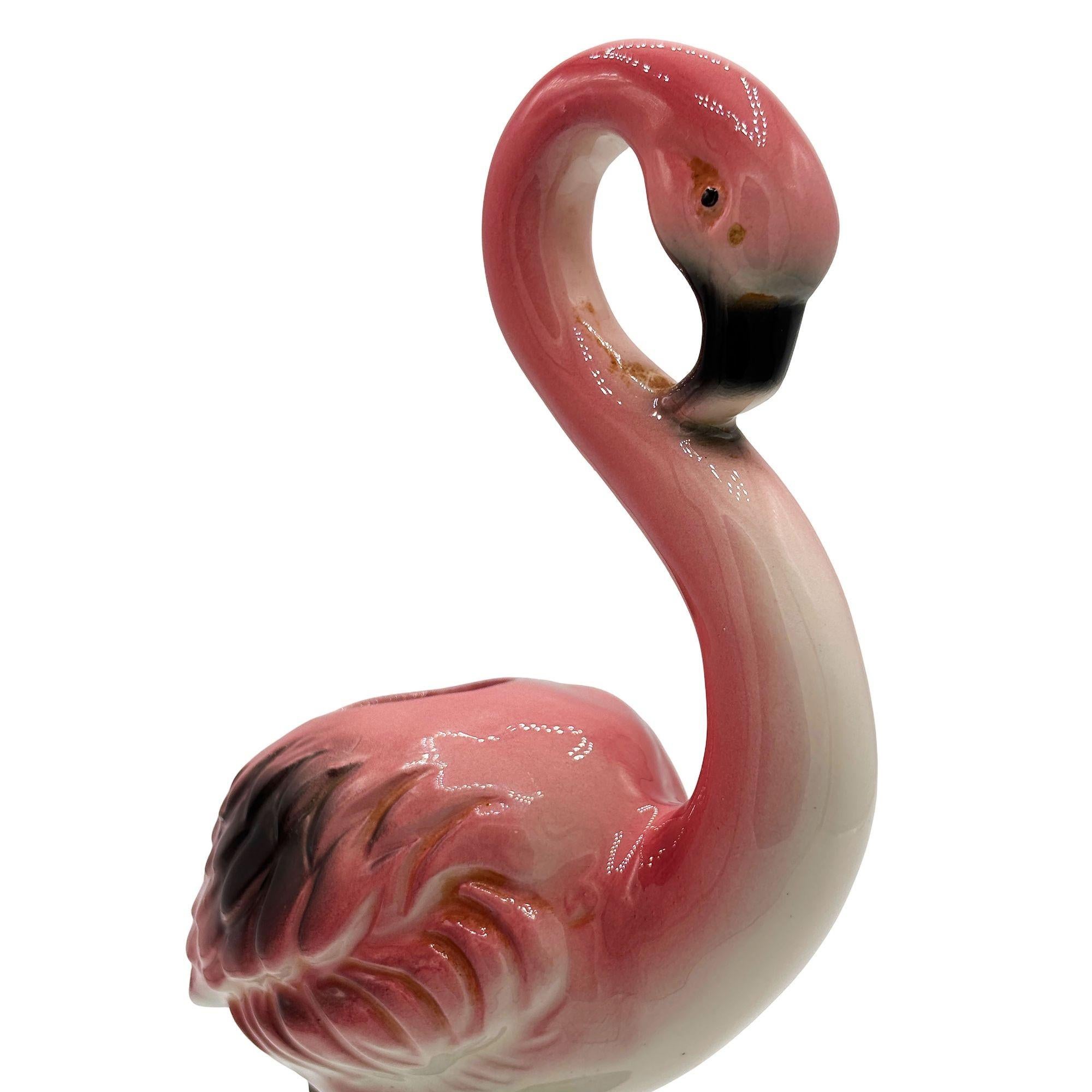 1986 Vaso da tavolo in ceramica Flamingo Tropical 495 di Studio A In condizioni ottime in vendita a Van Nuys, CA