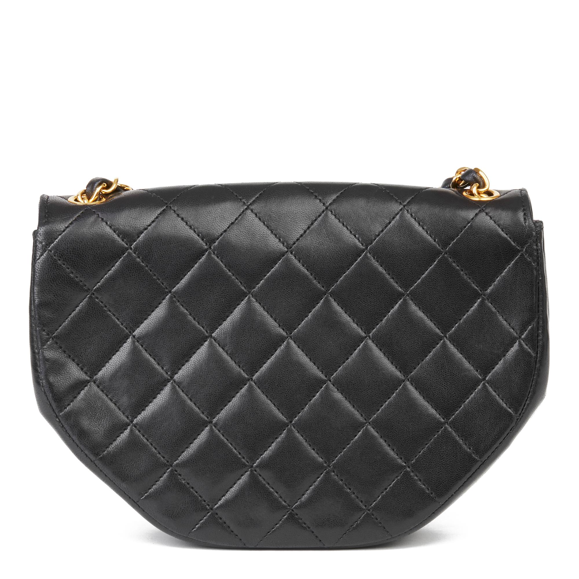 Women's 1986 Chanel Black Quilted Lambskin Vintage Classic Round Flap Bag