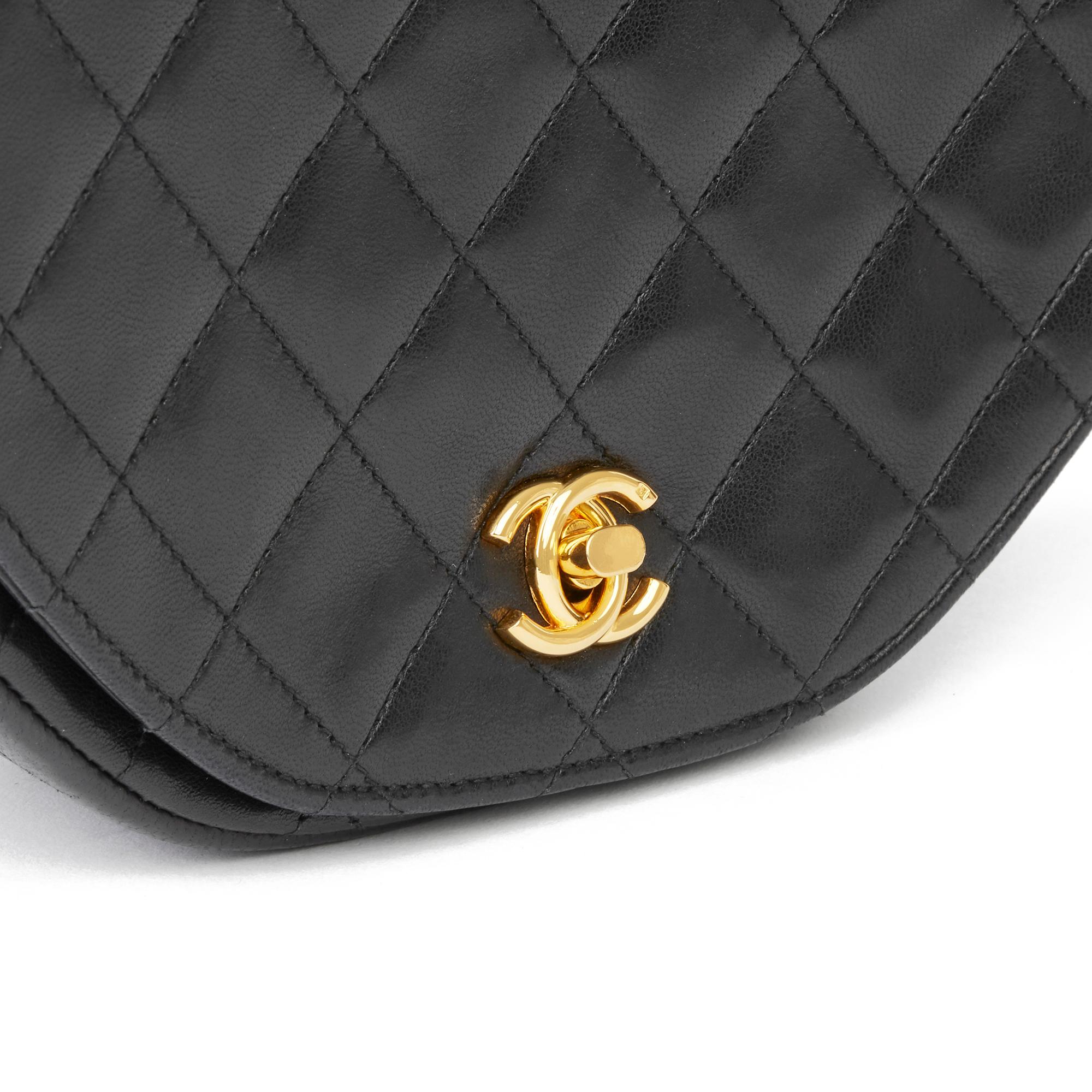 1986 Chanel Black Quilted Lambskin Vintage Classic Round Flap Bag 2