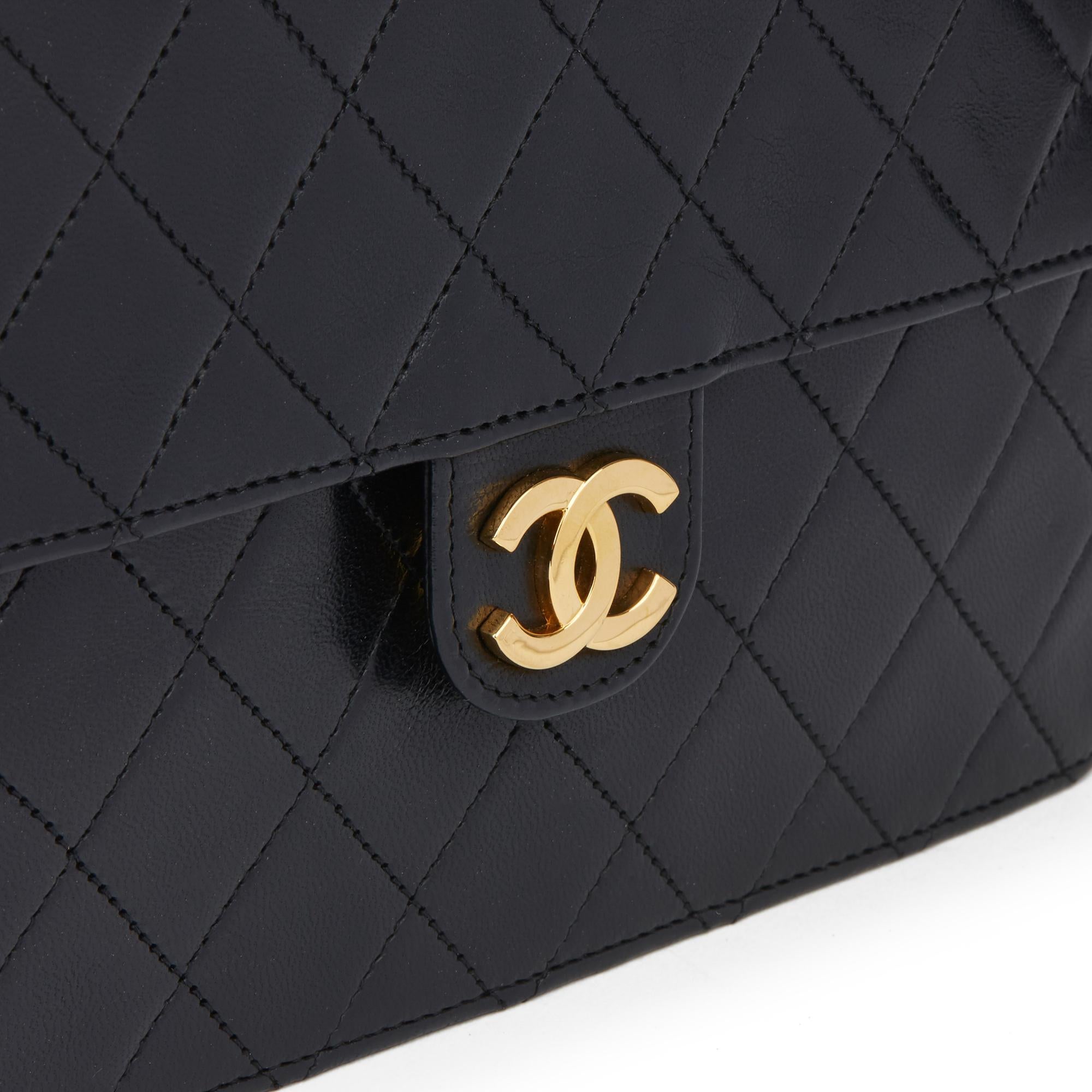 1986 Chanel Schwarz Gestepptes Lammfell Vintage Kleine Klassische Einzelne Klappe Tasche 3