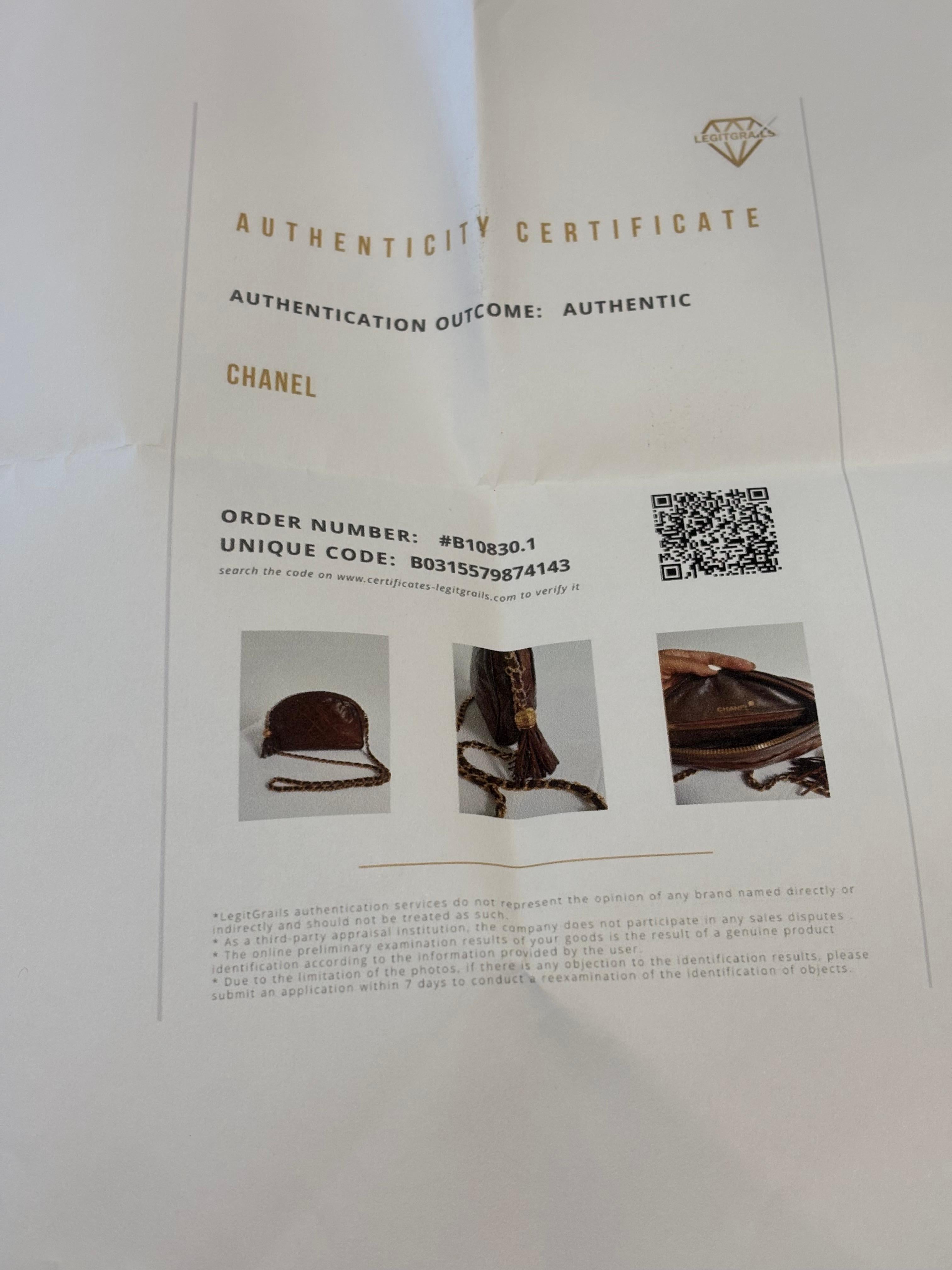 Chanel marrón chocolate 1986 con bandolera/cuerpo cruzado con cadena y COA en venta 6