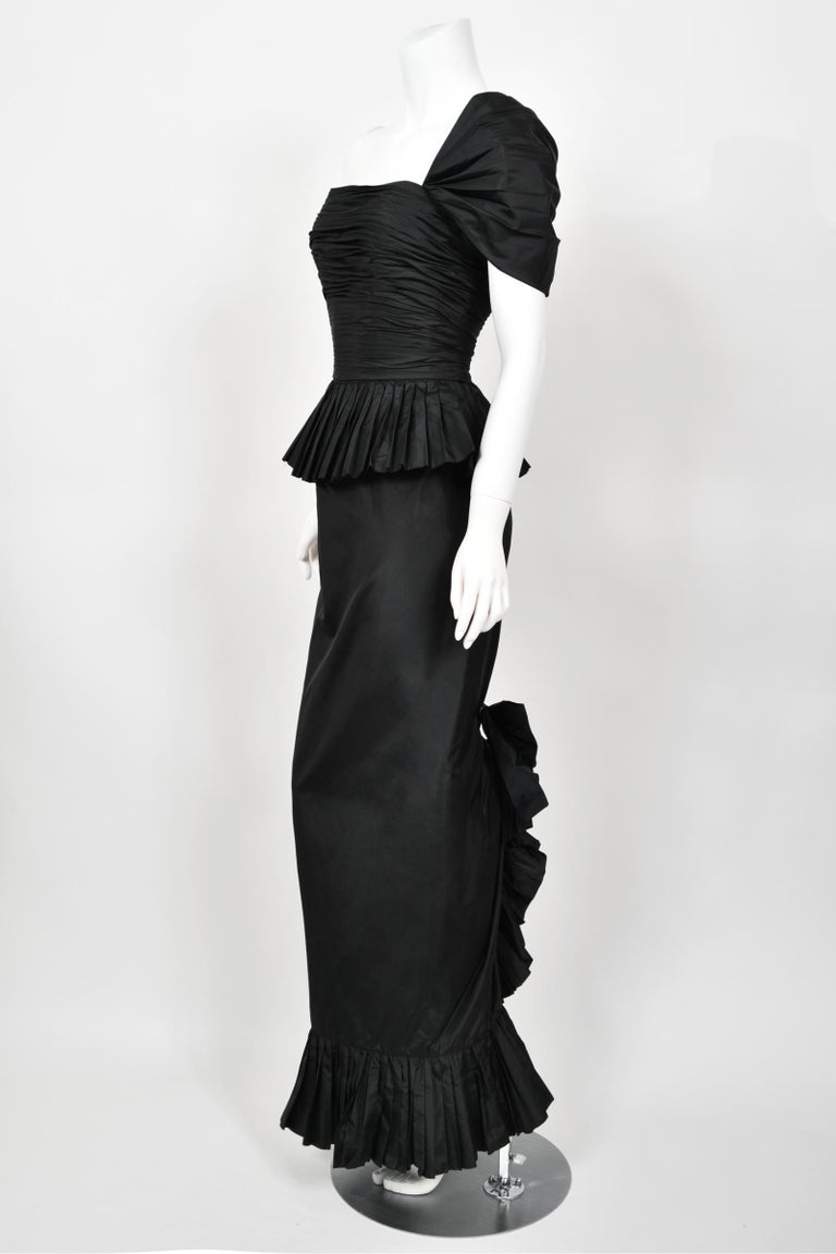 open lace back dress Chanel 23p ecru/Multicolor one shoulder knitted dress  Wararni.com