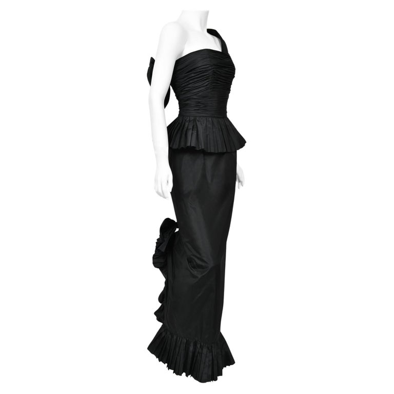open lace back dress Chanel Fall 1998 Runway One Shoulder Draped Black Gown Dress