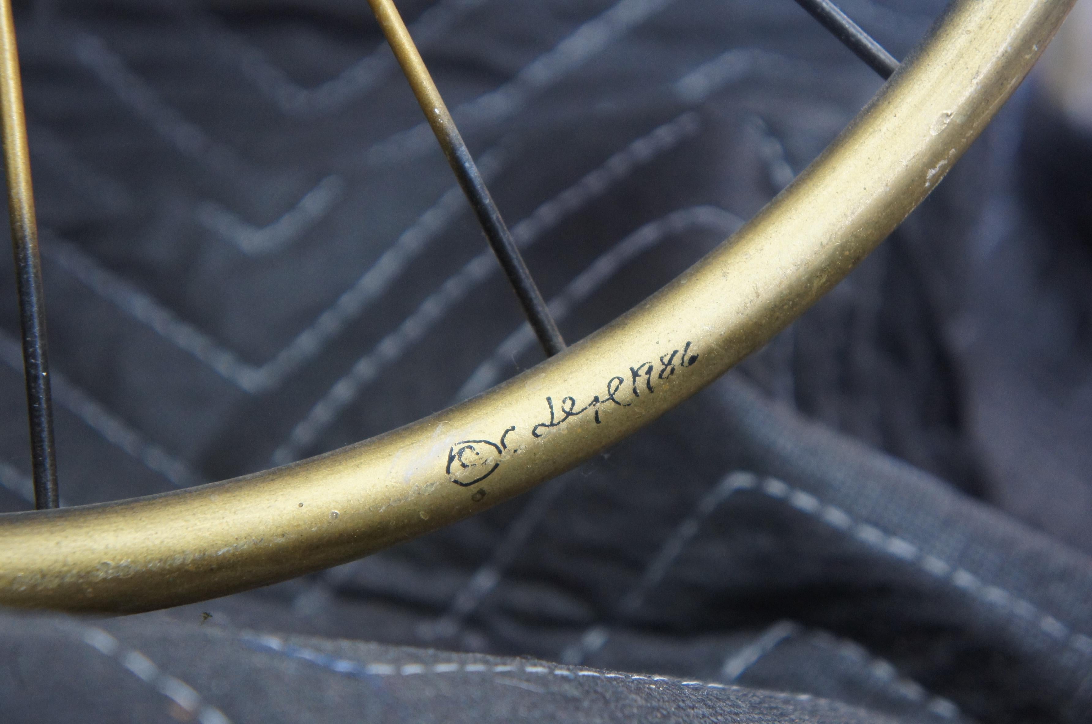Laiton Sculpture de bicyclette Mercedes en laiton moderne du milieu du siècle dernier Curtis Jere Karl Benz, 1986 en vente