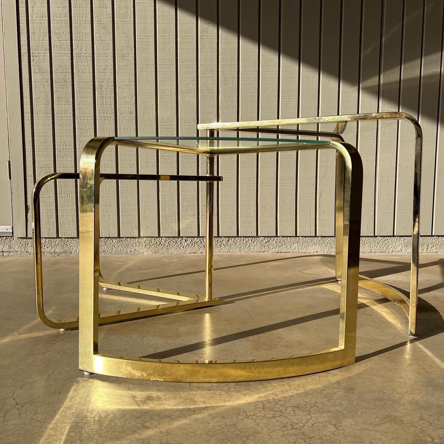 1986 Fan Nesting Table by DIA (Design Institute America) 3 tier glass and brass For Sale 1
