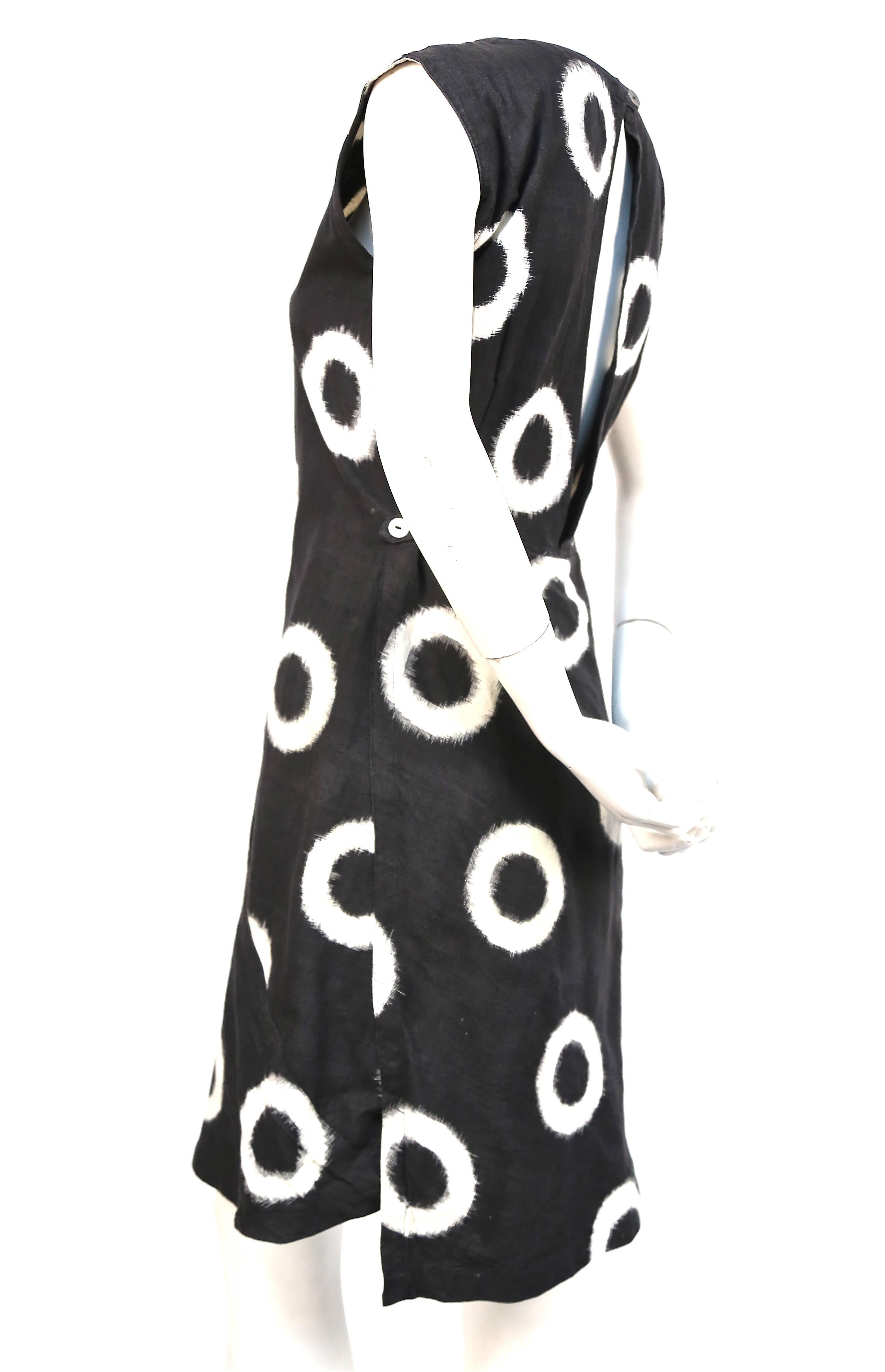 1986 ISSEY MIYAKE black circular Ikat woven cotton RUNWAY day dress In Good Condition For Sale In San Fransisco, CA
