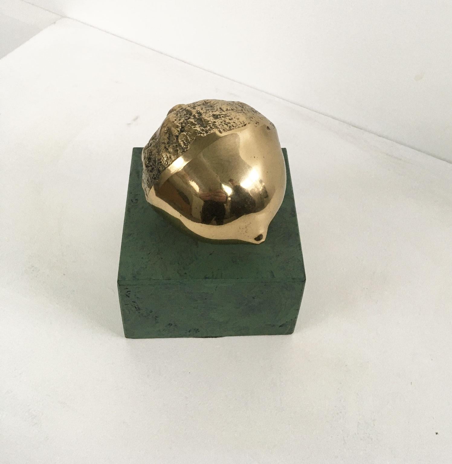 1986 Italia Escultura de bronce Patrizia Guerresi Melograno Granada Posmoderno en venta