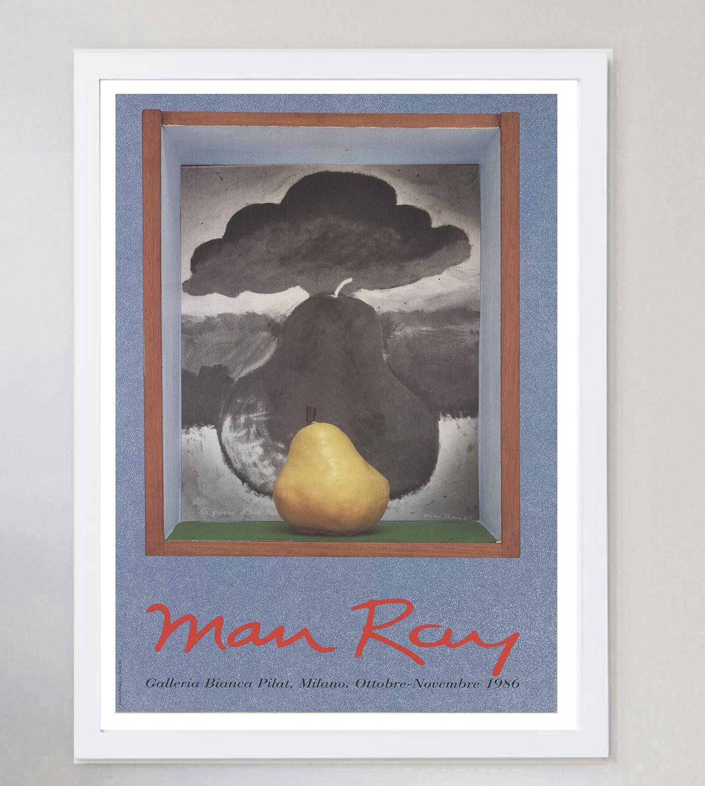 1986 Man Ray - Galleria Bianca Pilat Milano Original Vintage Poster In Good Condition For Sale In Winchester, GB