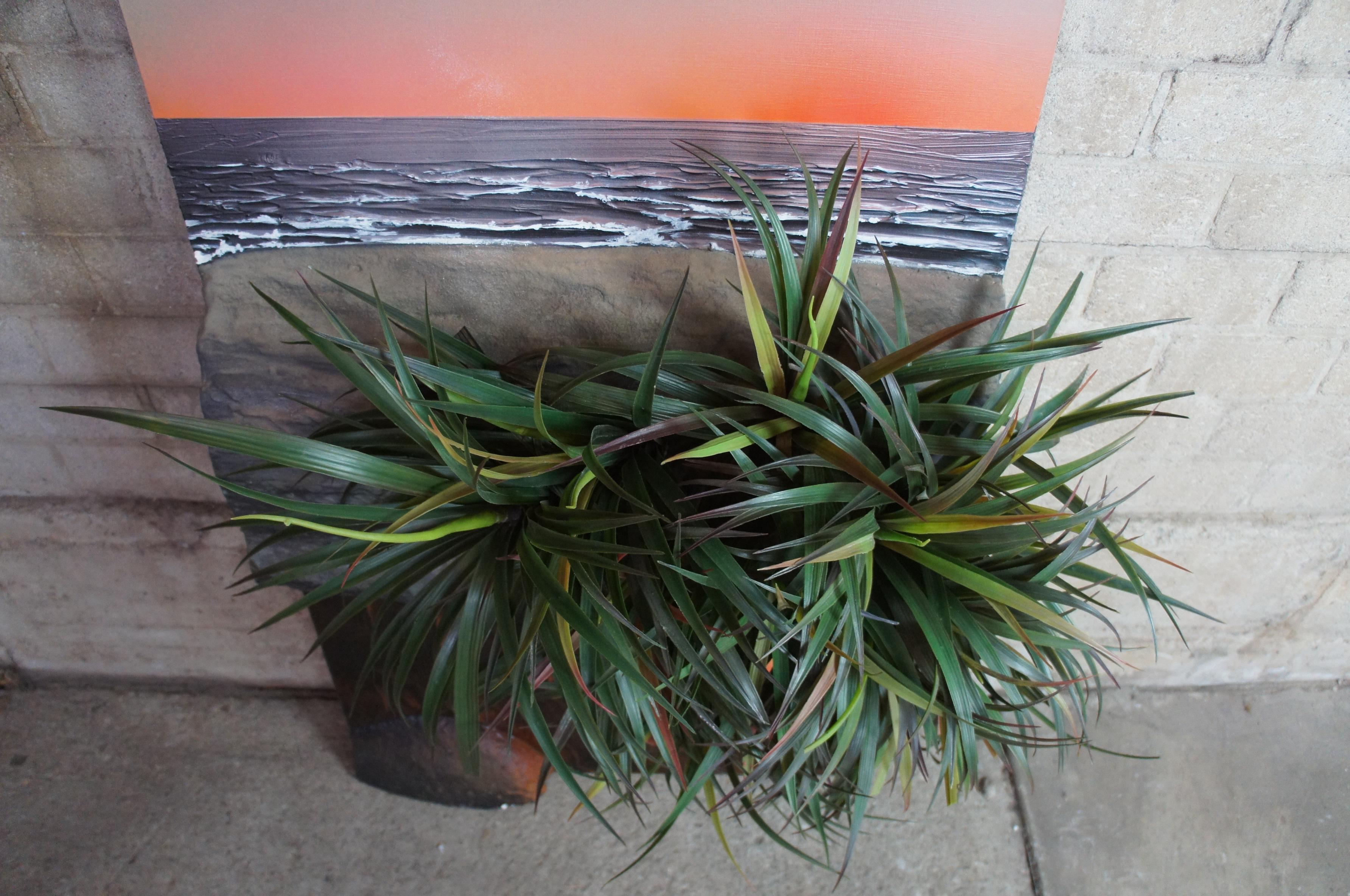 Dike 1986 Mixed-Media „+“ 'Yucca' Sonnenuntergang Ozean Strand Landschaft Kunst (Glas) im Angebot