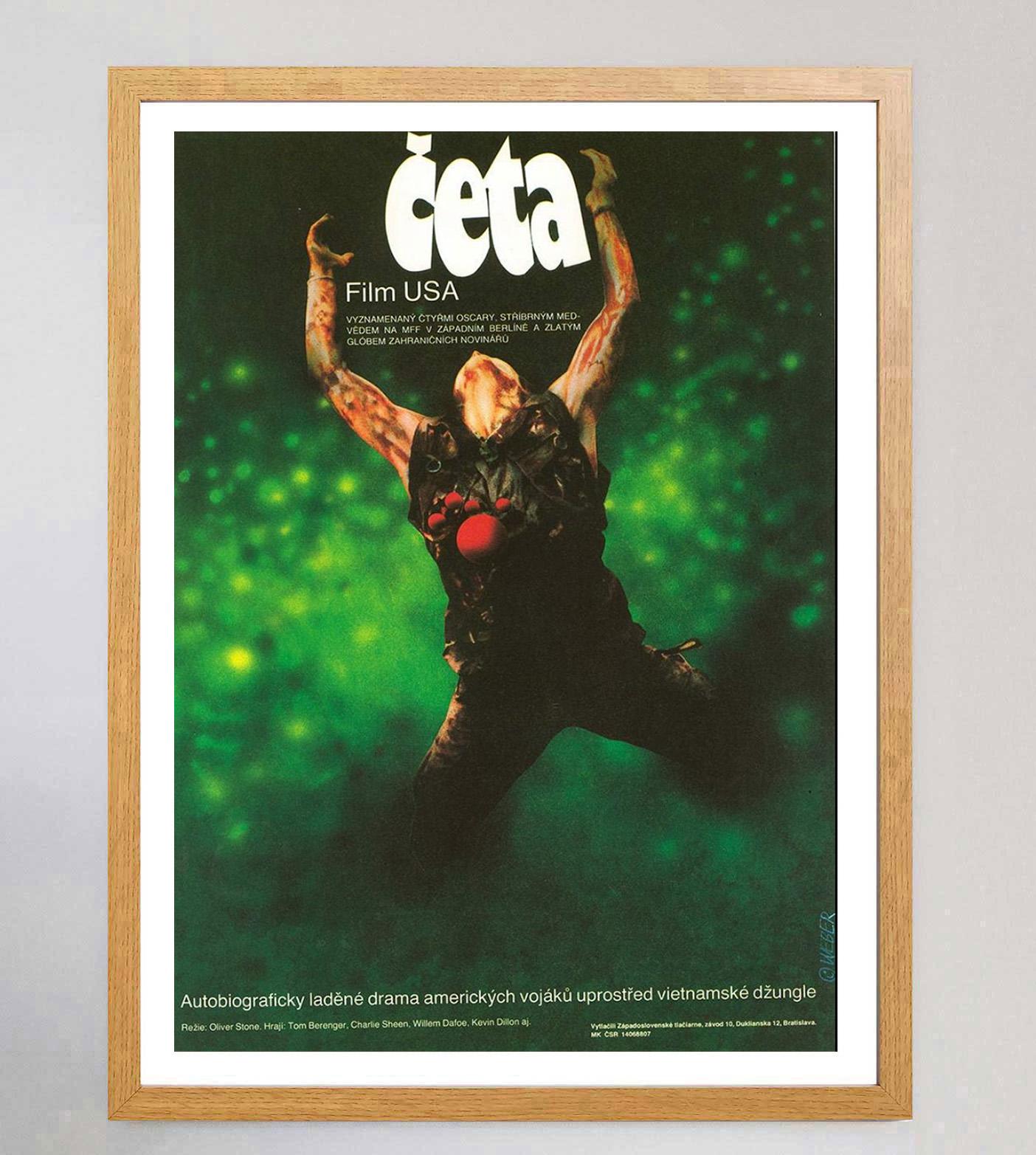 1986 Platoon (Tchèque) Affiche originale d'époque Bon état - En vente à Winchester, GB