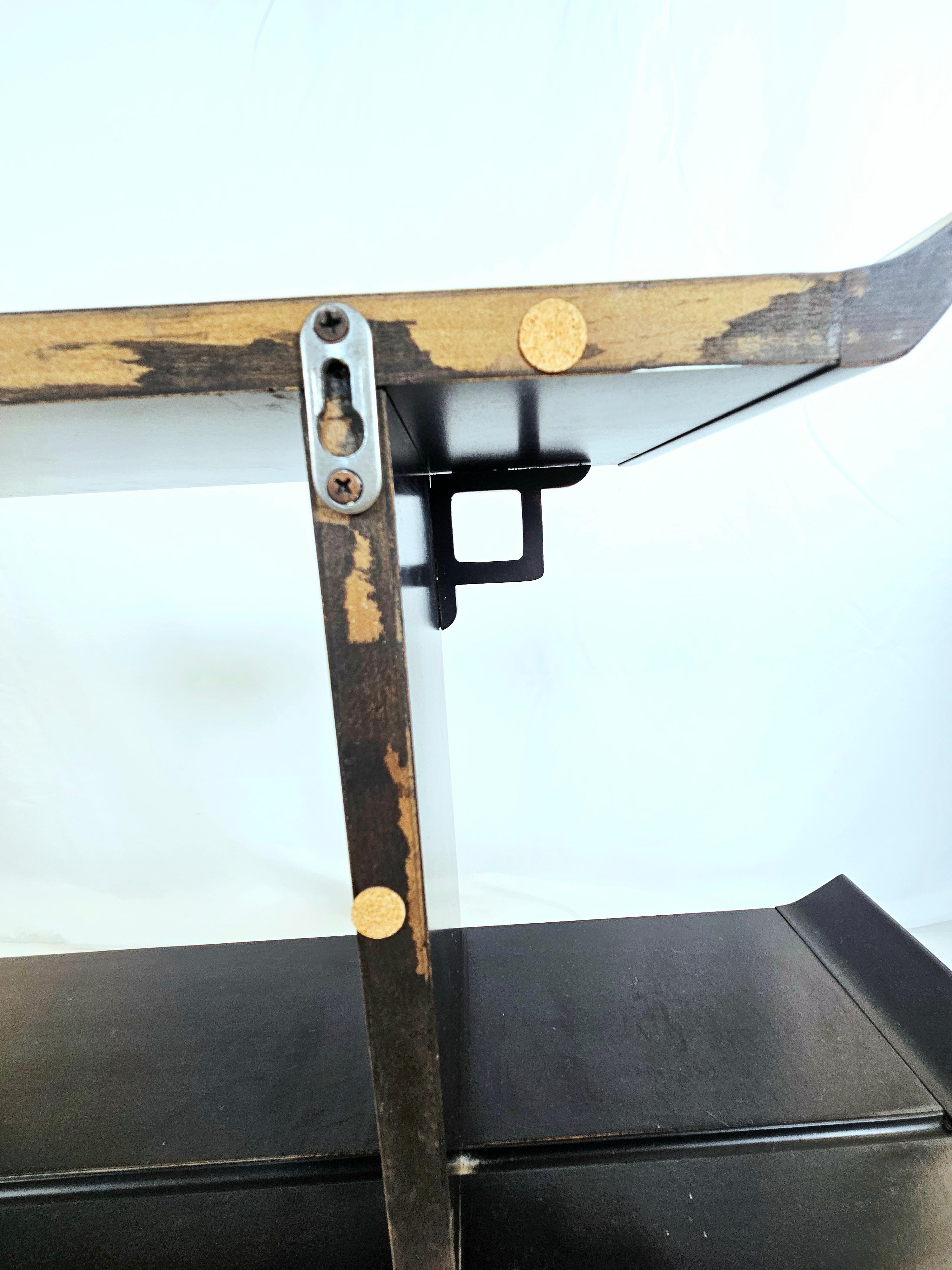 1986 Raymond K Sabota Century Furniture Estantería colgante Chin Hua en venta 7