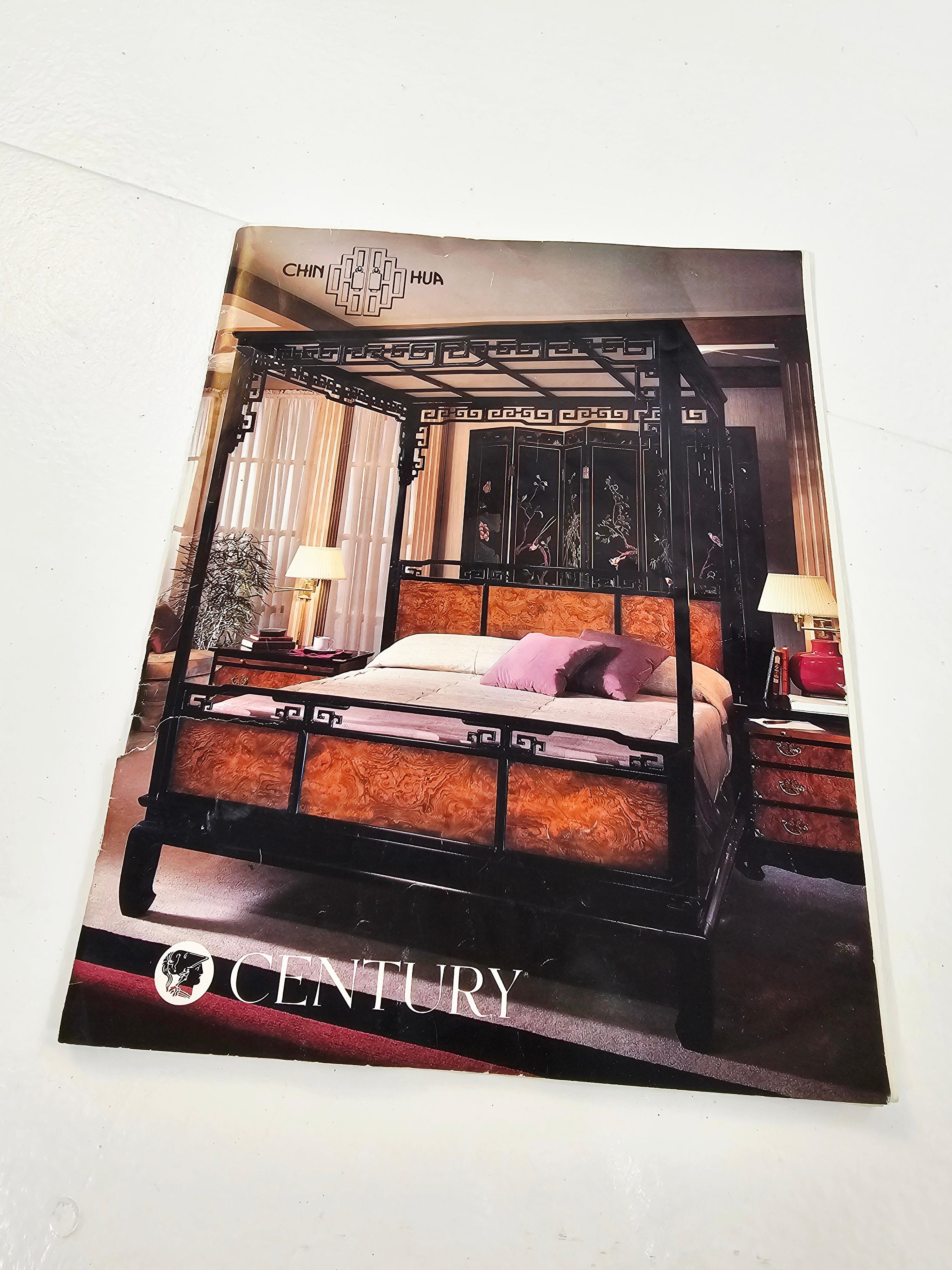 1986 Raymond K Sabota Century Furniture Estantería colgante Chin Hua finales del siglo XX en venta