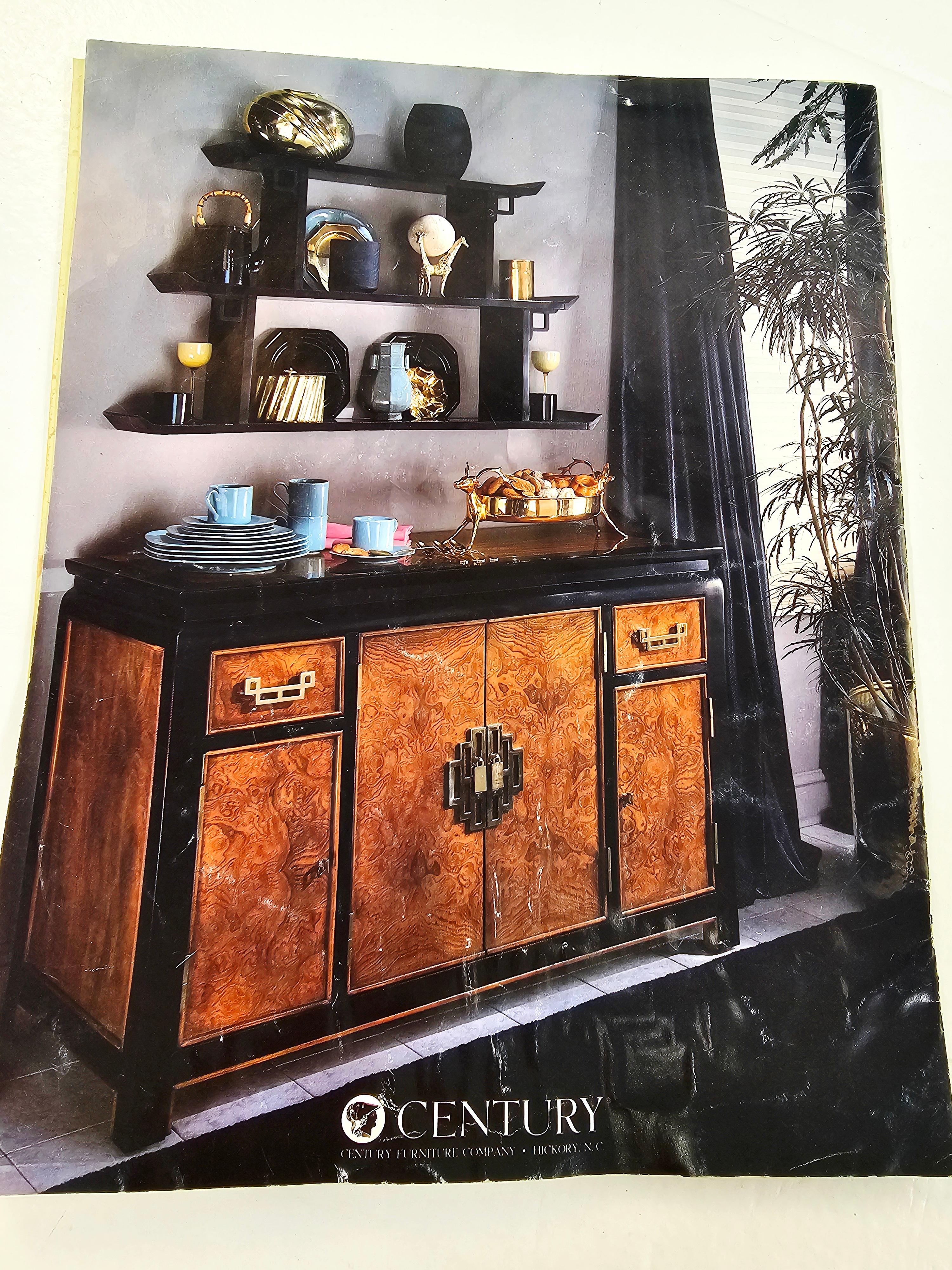 1986 Raymond K Sabota Century Furniture Estantería colgante Chin Hua Madera en venta