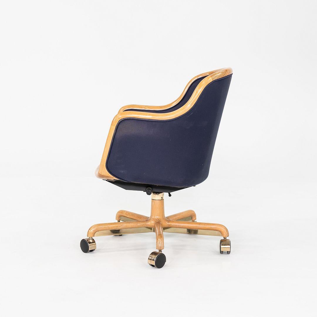 Américain 1986 Ward Bennett for Brickel Associates Executive Office Chair in Oak w/ Fabric en vente