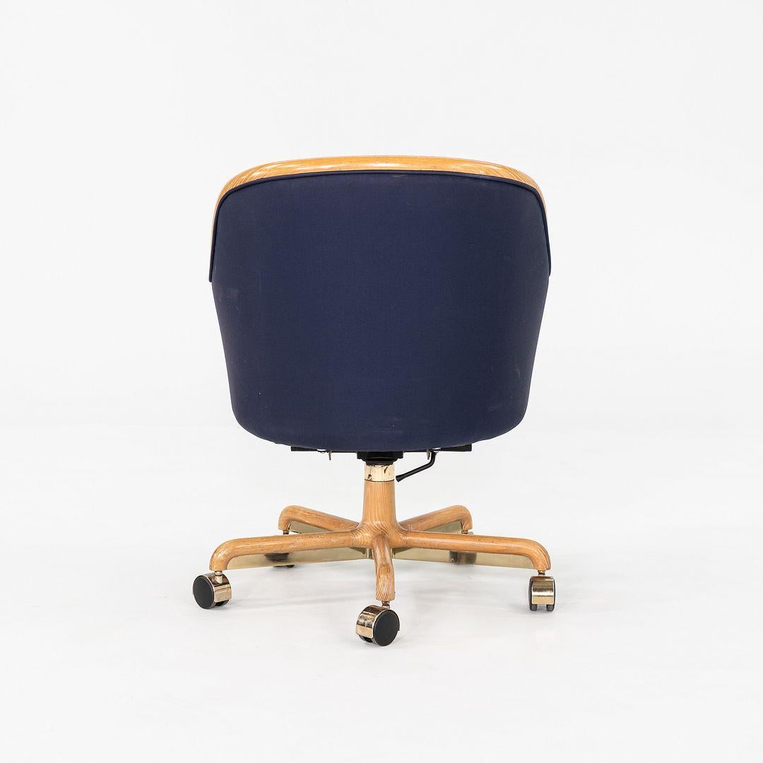 Fin du 20e siècle 1986 Ward Bennett for Brickel Associates Executive Office Chair in Oak w/ Fabric en vente