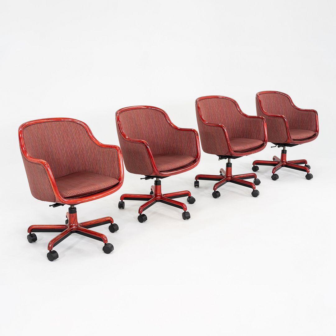 Moderne Chaise de bureau de Ward Bennett pour Brickel Associates en tissu rouge, 1986 en vente