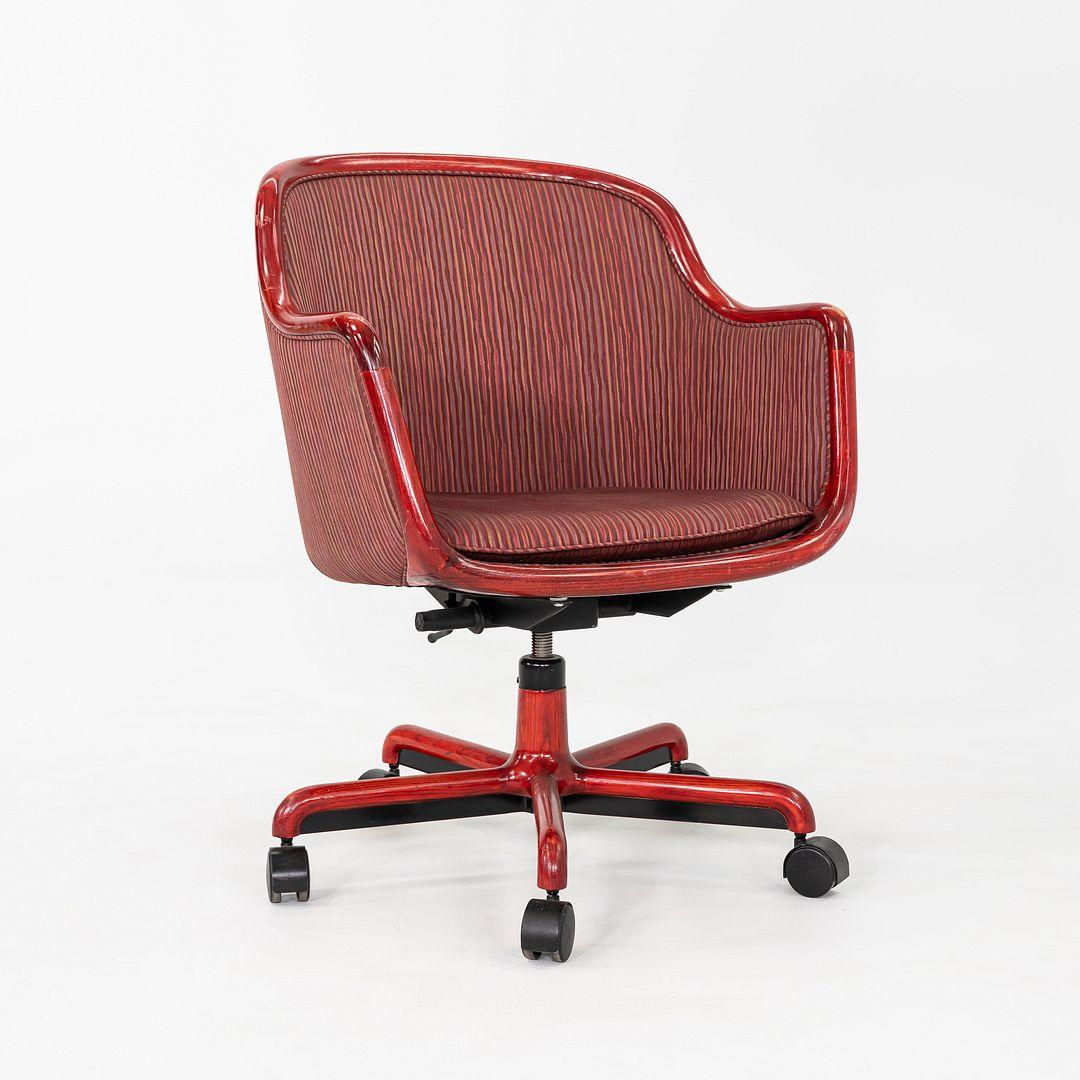 Américain Chaise de bureau de Ward Bennett pour Brickel Associates en tissu rouge, 1986 en vente