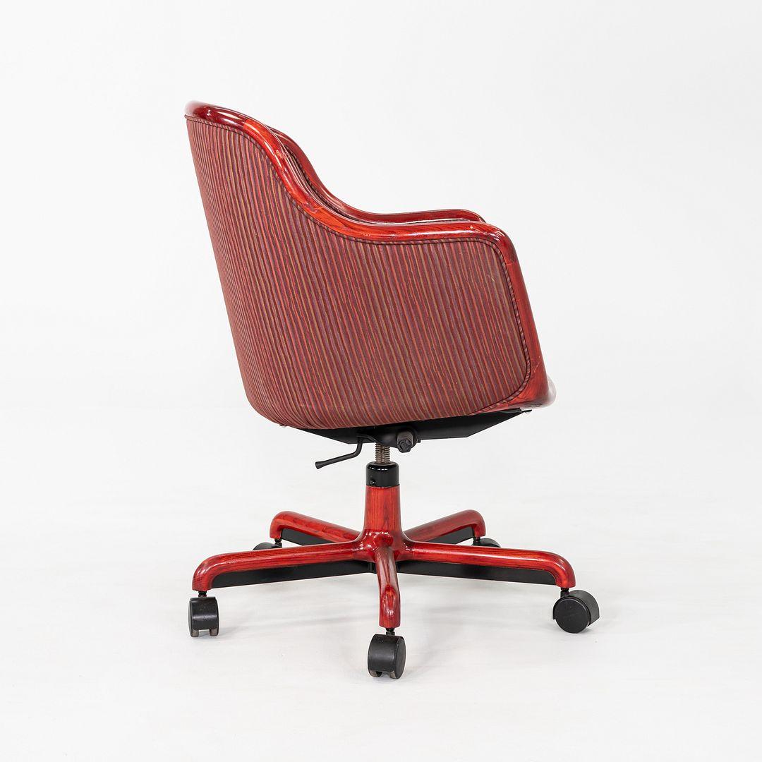 Chaise de bureau de Ward Bennett pour Brickel Associates en tissu rouge, 1986 en vente 1