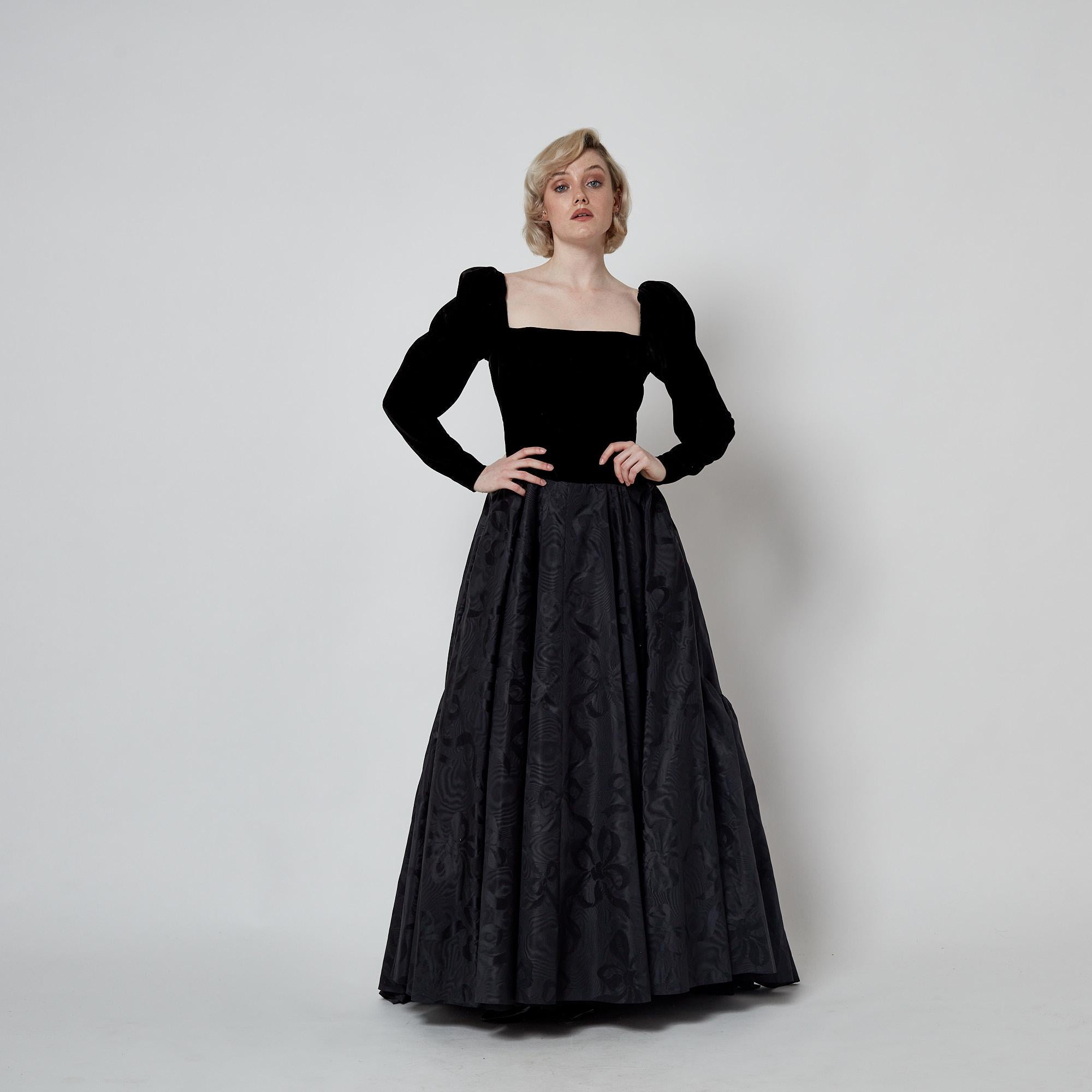1986 Yves Saint Laurent Haute Couture Black Velvet and Jacquard Dress For Sale 6