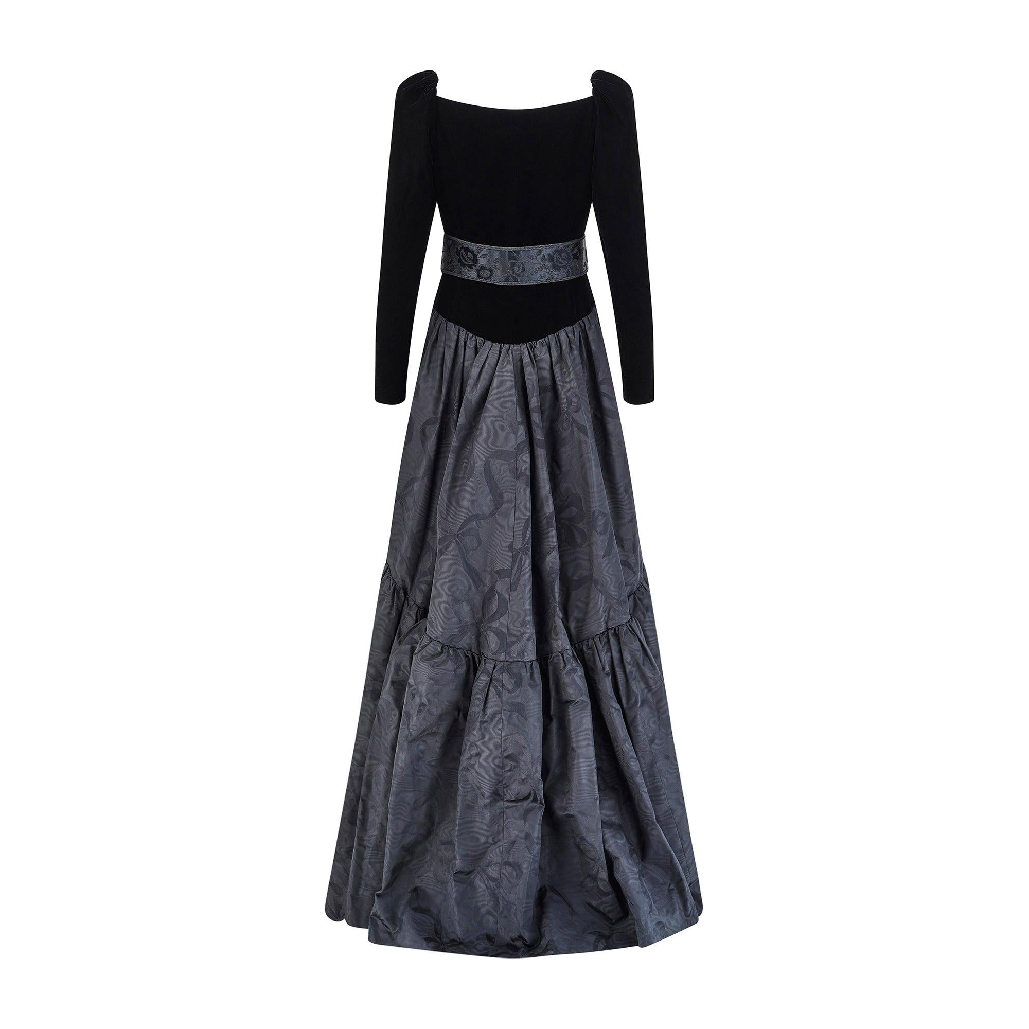 1986 Yves Saint Laurent Haute Couture Black Velvet and Jacquard Dress In Excellent Condition For Sale In London, GB