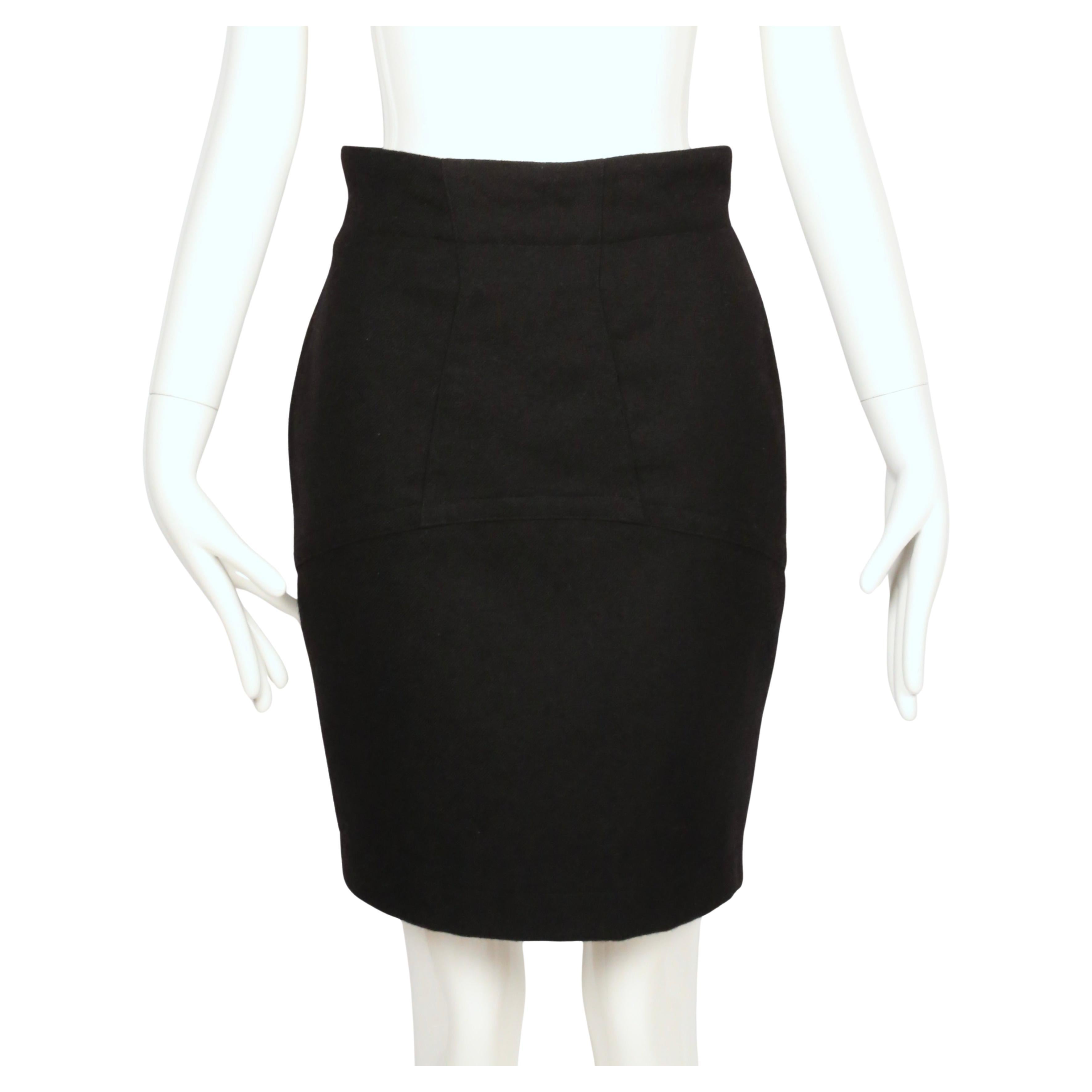 Noir 1987 AZZEDINE ALAIA black worsted gabardine wool RUNWAY skirt with seams en vente