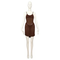 1987 AZZEDINE ALAIA RUNWAY Vestido de pasarela marrón semitransparente