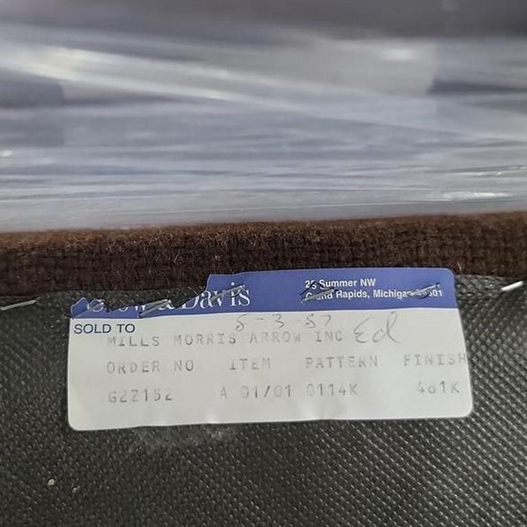 Americano 1987 Bert England per Stow & Davis England Sedia da pranzo con imbottitura marrone in vendita