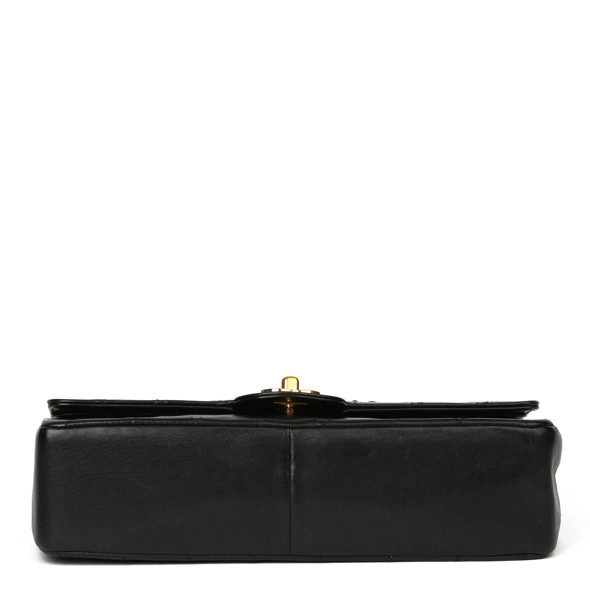1987 Chanel Black Quilted Lambskin Vintage Medium Classic Double Flap Bag In Excellent Condition In Bishop's Stortford, Hertfordshire
