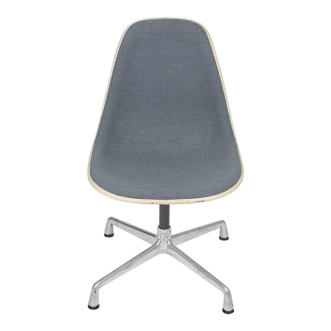 1987 Herman Miller Eames EC430 Swivel Desk Chair with Hopsack Upholstery im Angebot