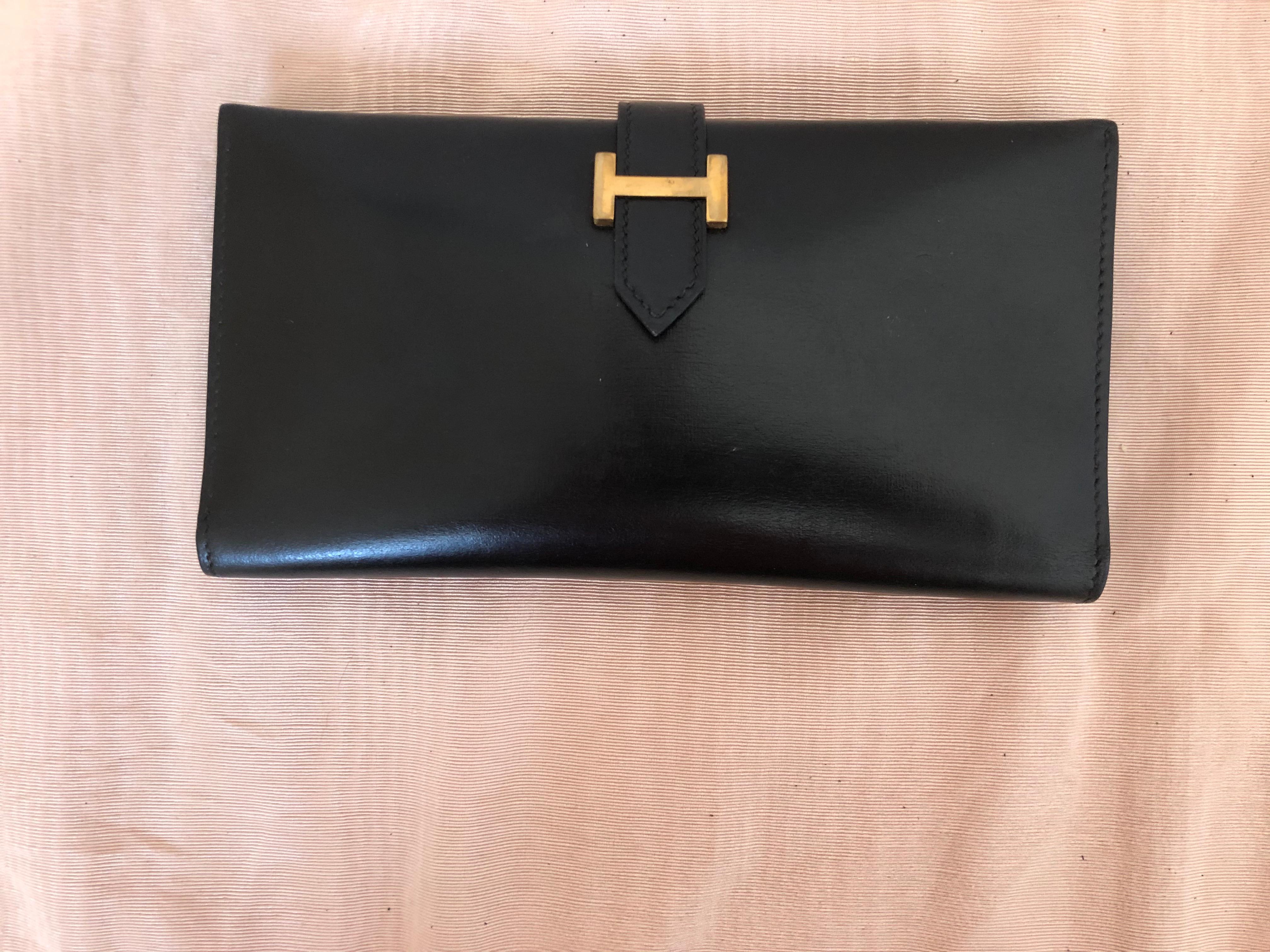 Black 1987 Hermes Bearn Wallet in Smooth Leather and Gold Hardware