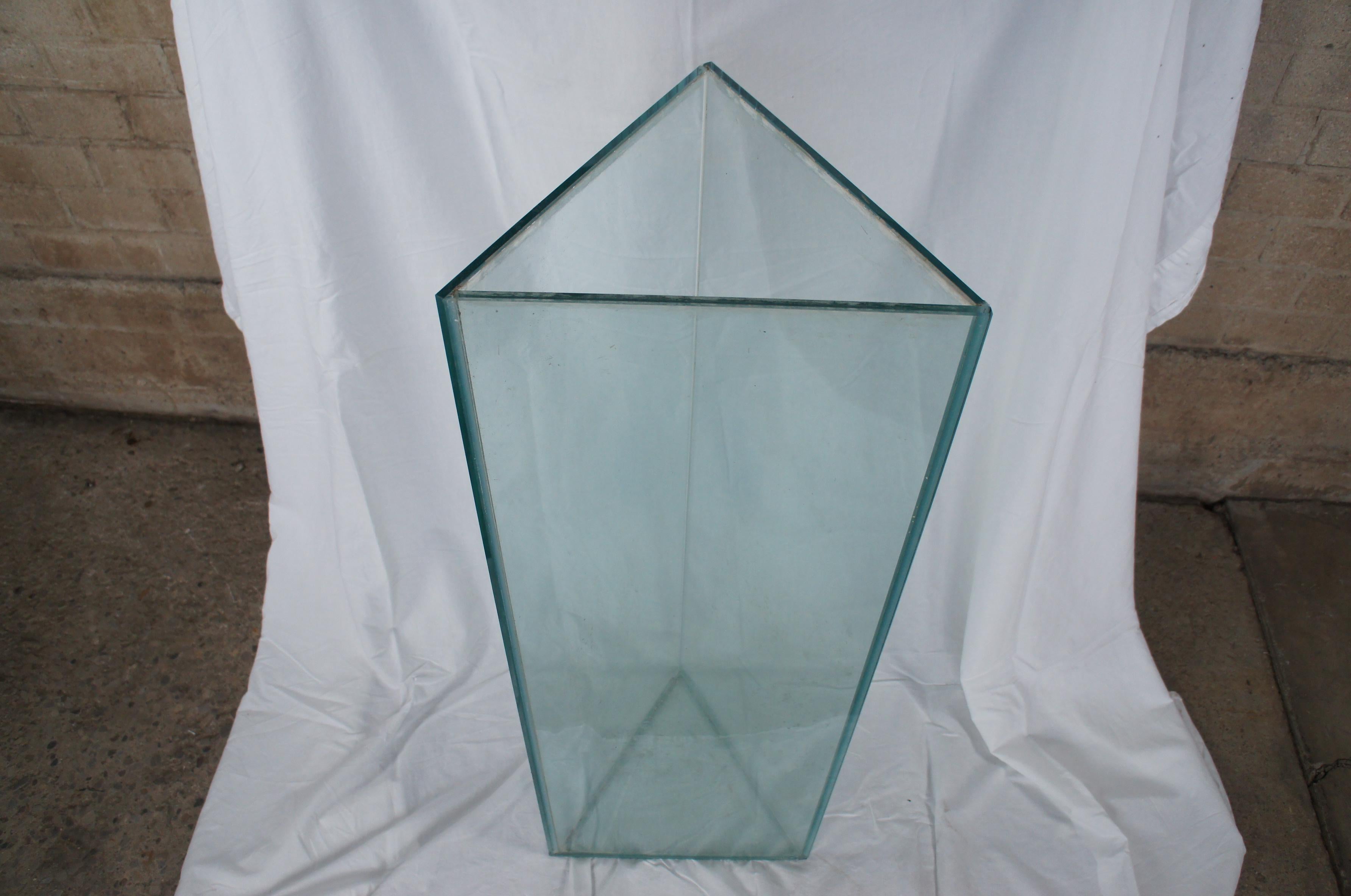 1987 Meg Webster Contained Pond Water Geometric Installation Art Sculpture In Good Condition In Dayton, OH