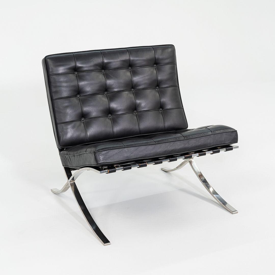1987 Mies van der Rohe for Knoll Barcelona Lounge Chair in Black Leather For Sale 4