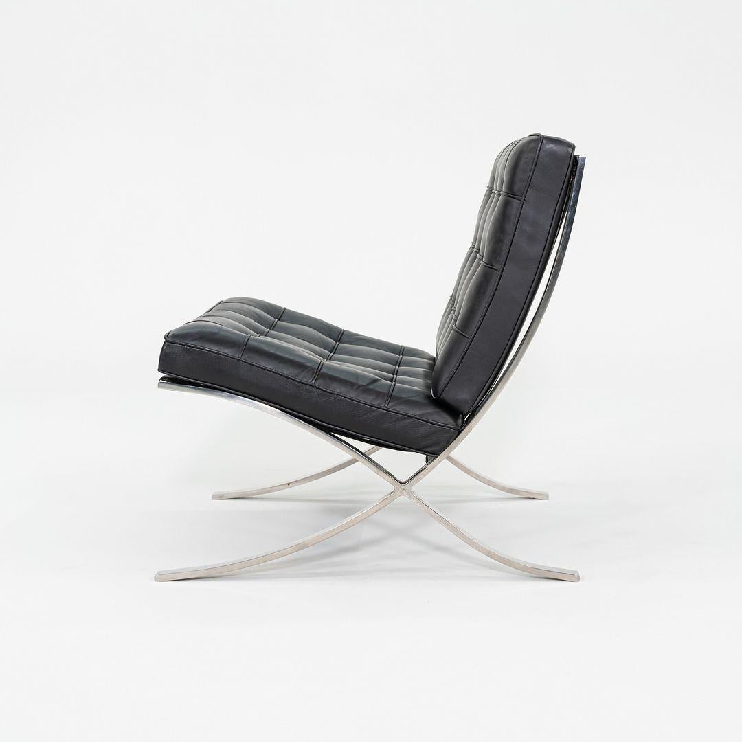 1987 Mies van der Rohe for Knoll Barcelona Lounge Chair in Black Leather In Good Condition For Sale In Philadelphia, PA