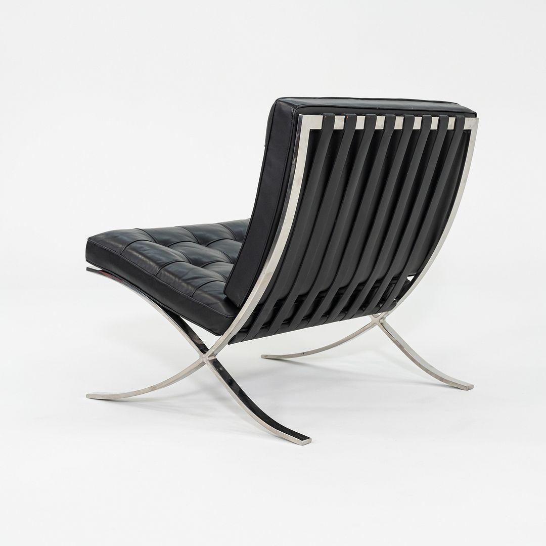 Late 20th Century 1987 Mies van der Rohe for Knoll Barcelona Lounge Chair in Black Leather For Sale
