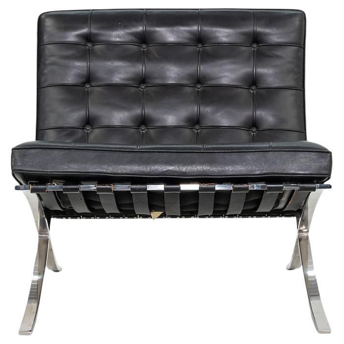 1987 Mies van der Rohe for Knoll Barcelona Lounge Chair in Black Leather