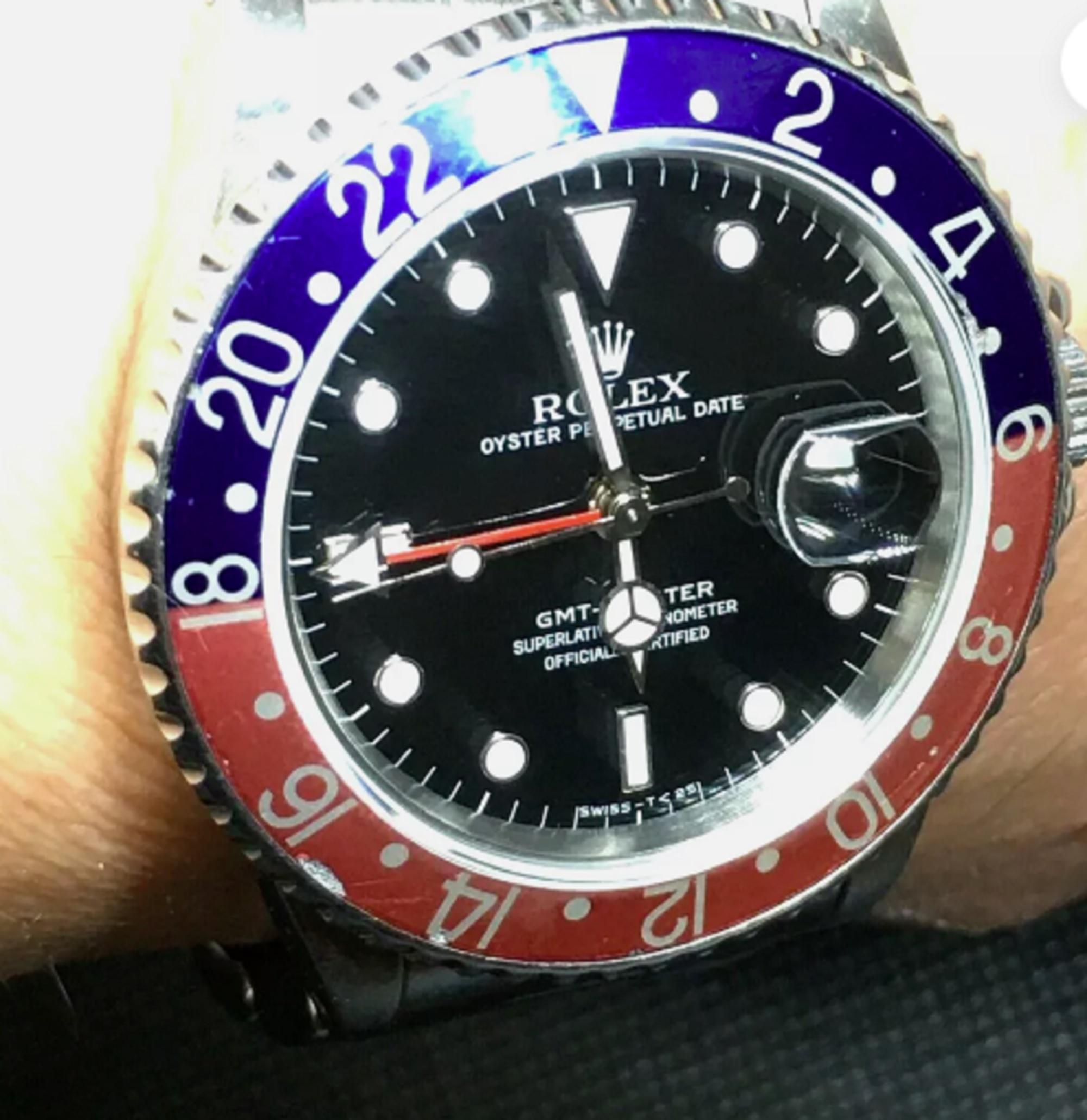 1987 Rolex GMT Master Pepsi Vintage Watch 16700 Factory Original As Is In Good Condition For Sale In Los Angeles, CA