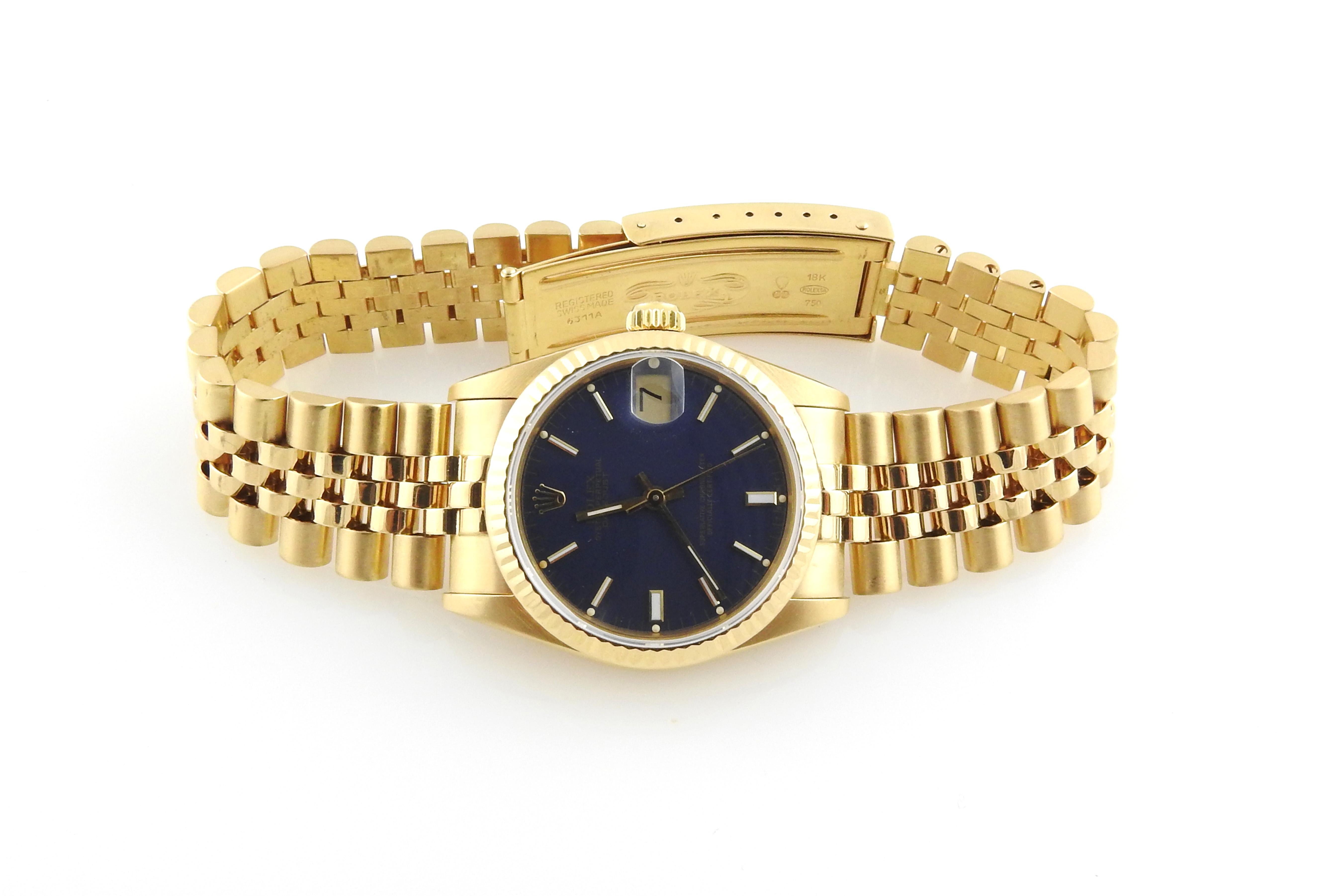 womans gold watch