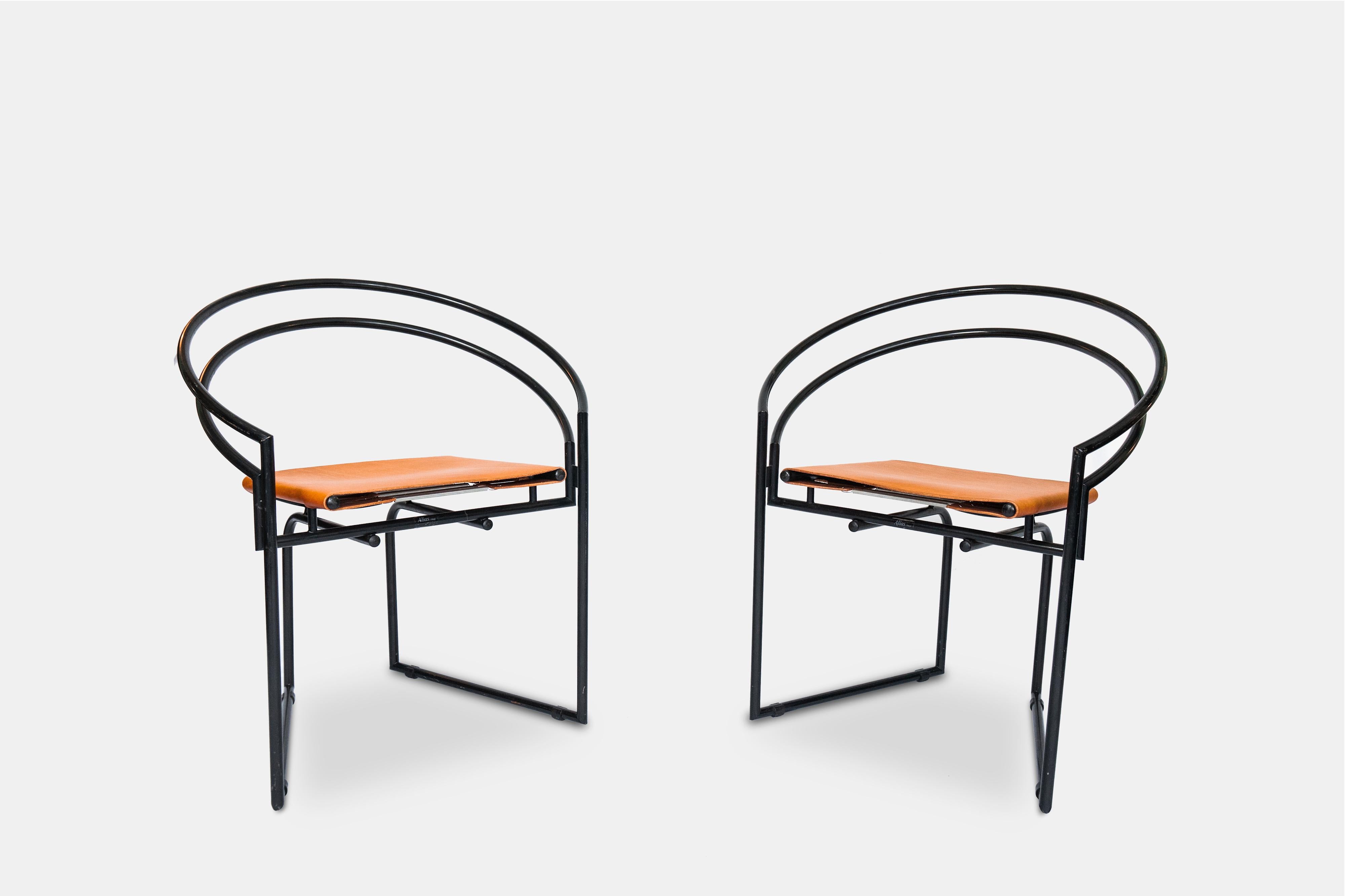 1987 Satz von vier Esszimmerstühlen La Tonda Mario Botta Italienisch Orange Leder Metall im Zustand „Gut“ im Angebot in Milano, IT