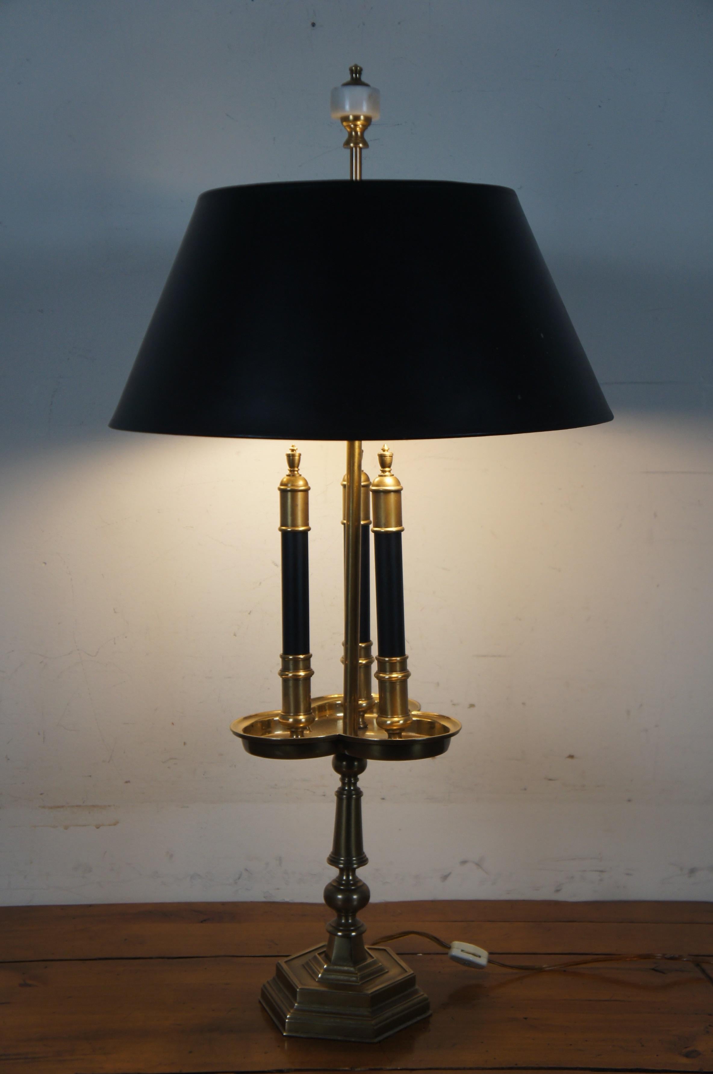 Late 20th Century 1987 Vintage Frederick Cooper Brass 2 Light French Bouillotte Table Lamp For Sale