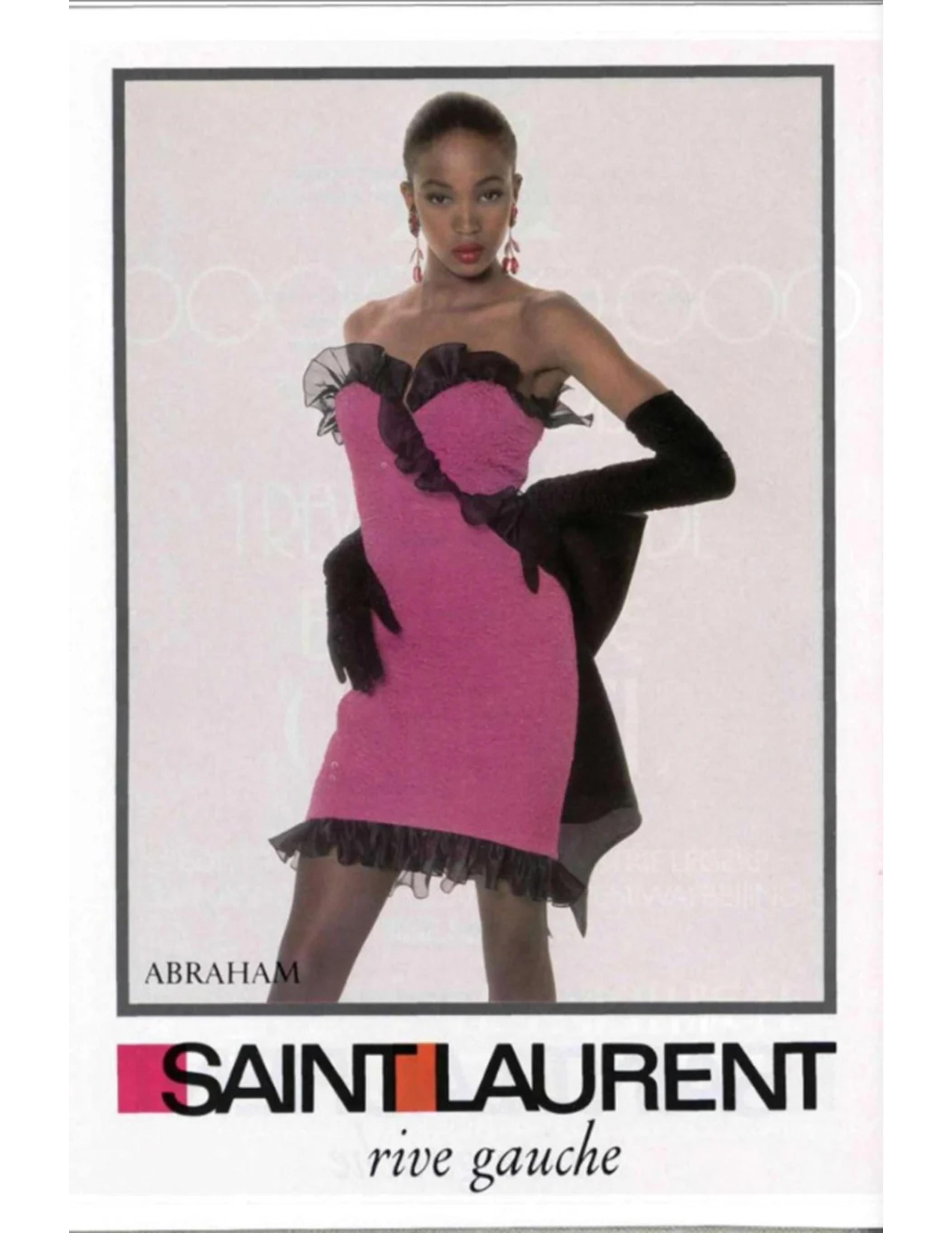 1987 YVES SAINT LAURENT vestido negro de tirantes con volantes y lazo en venta 10