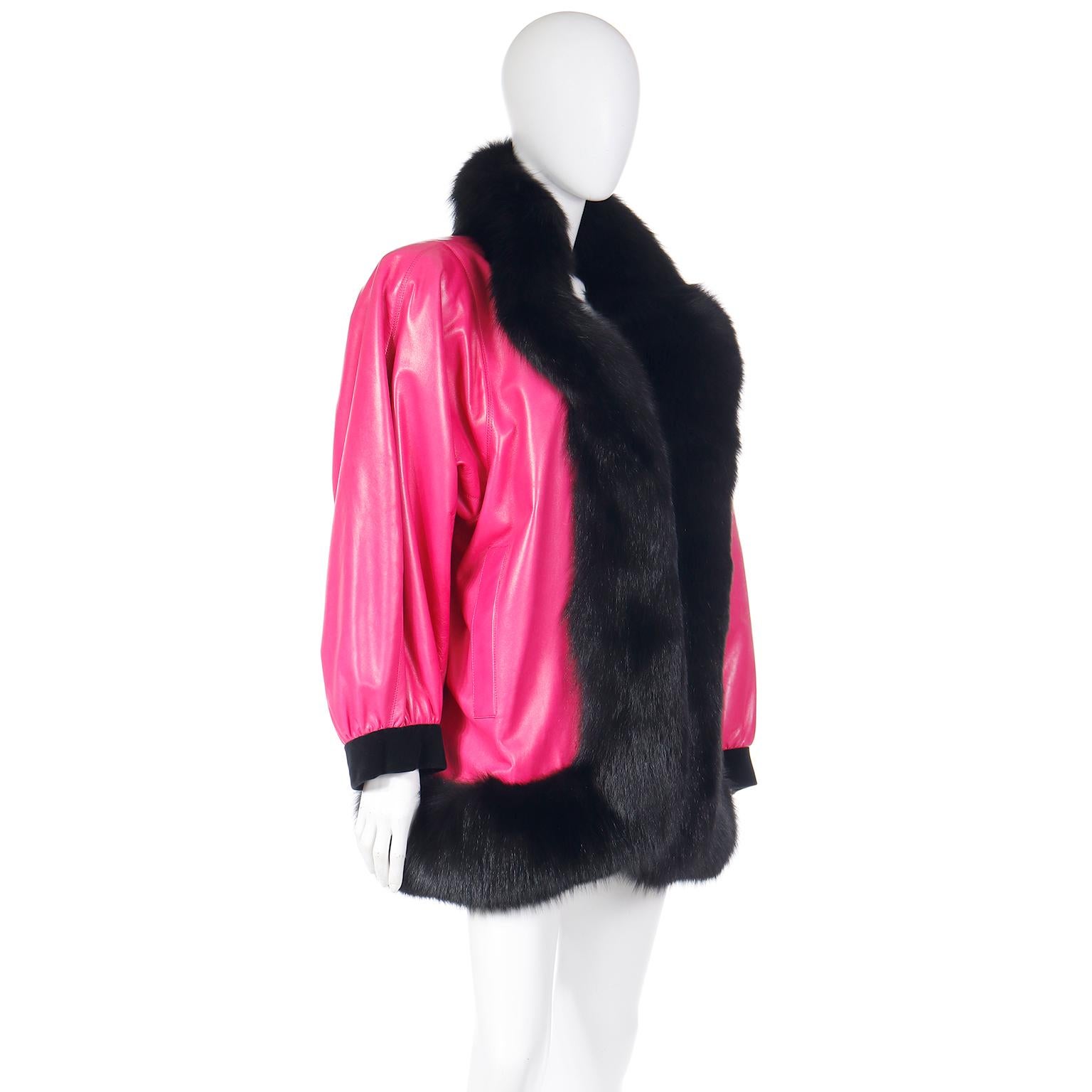 1987 Yves Saint Laurent Laufsteg Haute Couture Rosa Lederjacke mit schwarzem Pelz Damen im Angebot