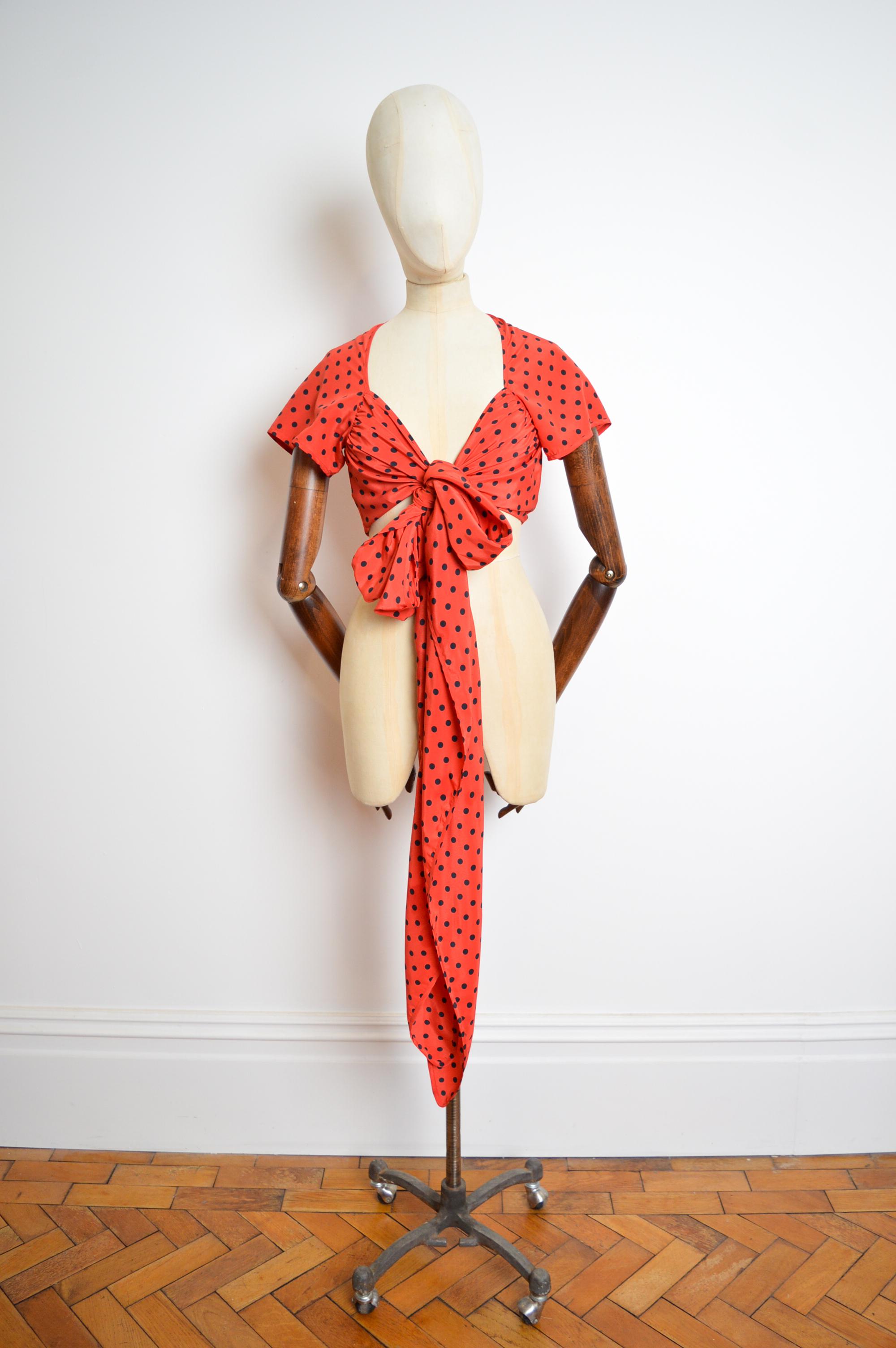 1988 Archival Moschino Runway Red & Black Polka Dot Crop top - Camicetta a portafoglio in vendita 1