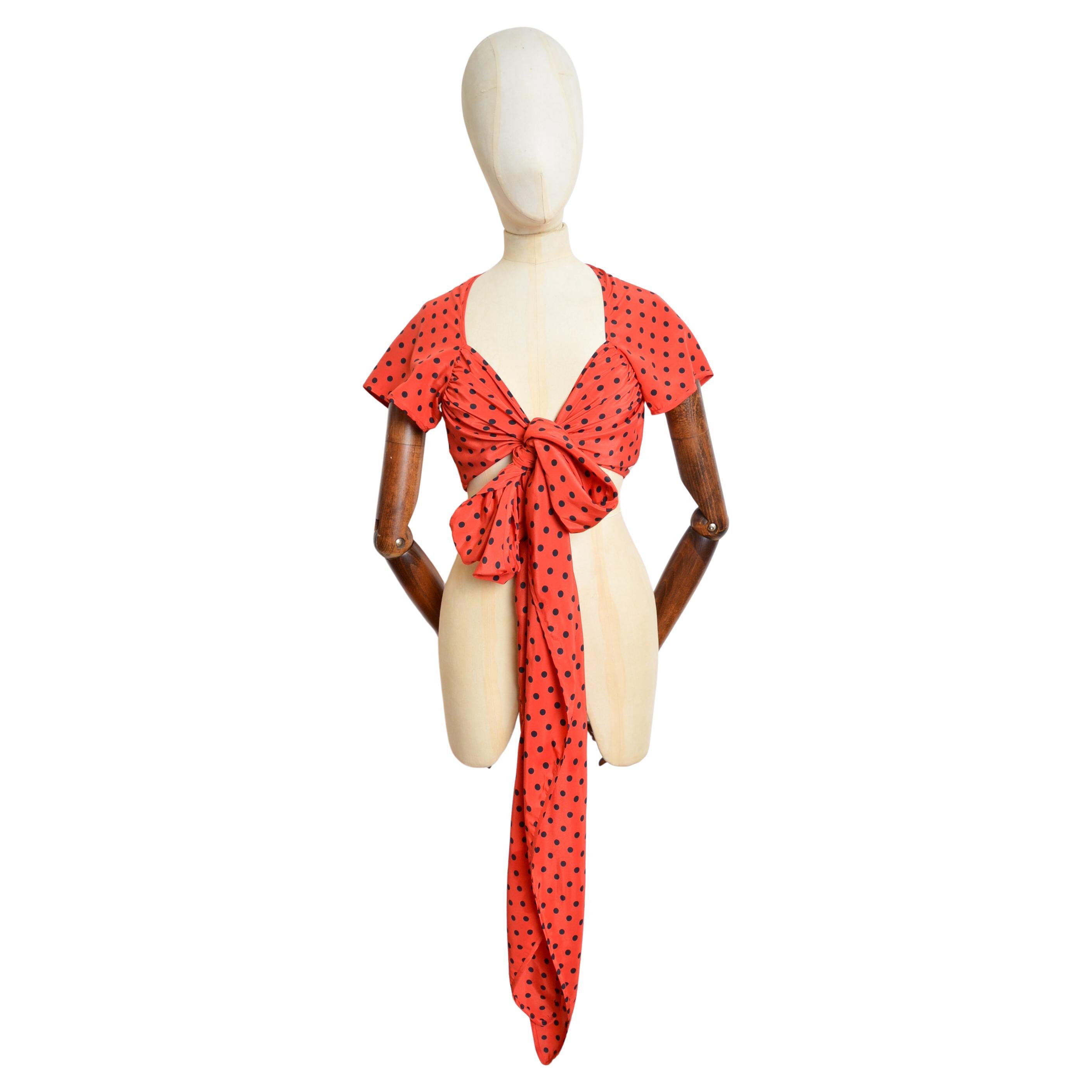 1988 Archival Moschino Runway Red & Black Polka Dot Crop top - Camicetta a portafoglio in vendita