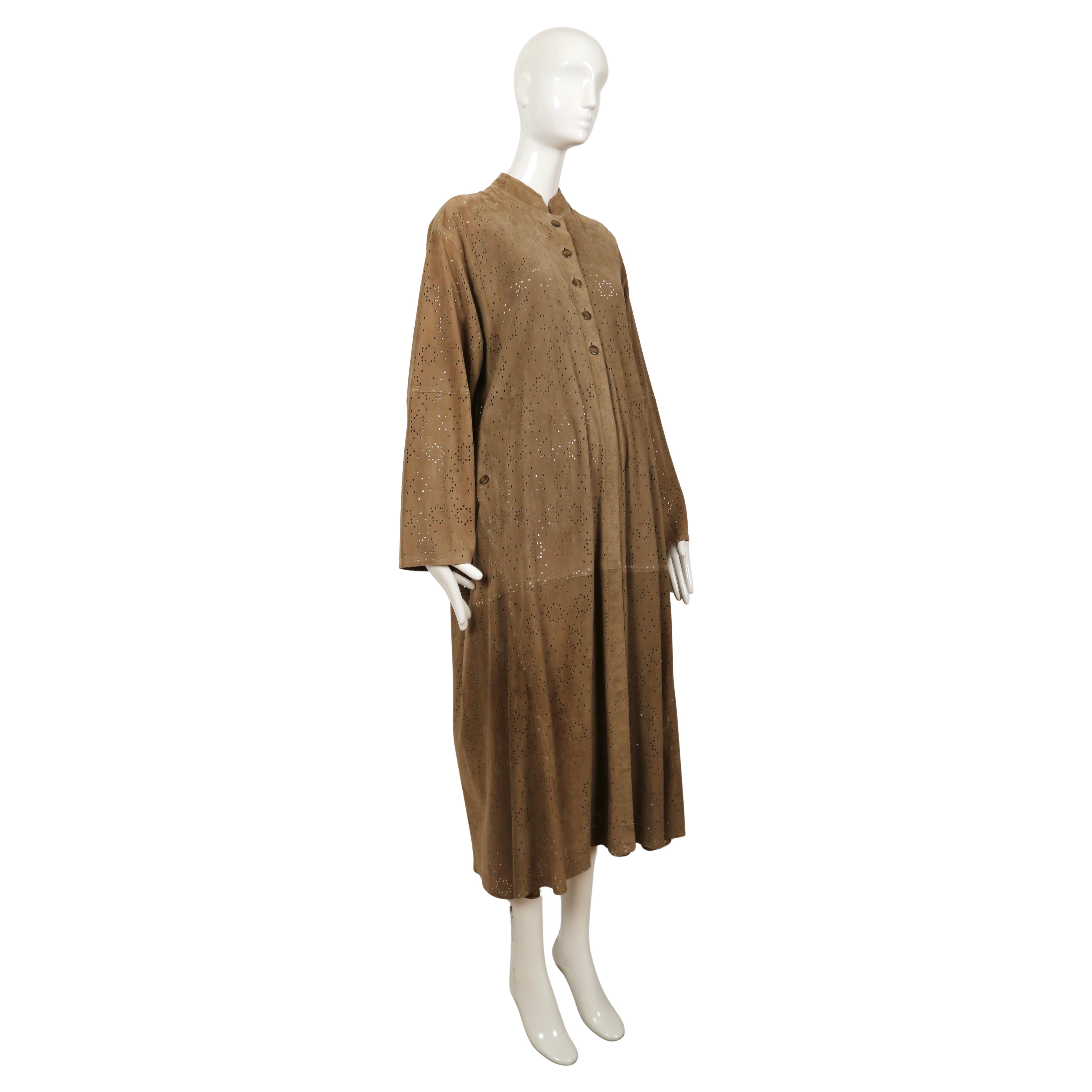 1989 AZZEDINE ALAIA suede laser cut RUNWAY coat In Good Condition For Sale In San Fransisco, CA