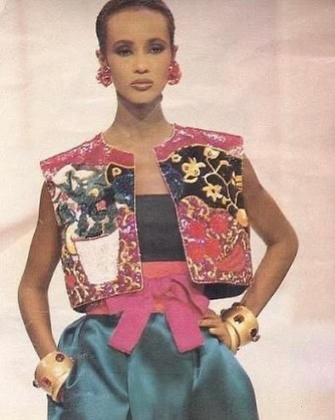 1988 Bill Blass Runway Documented Green Silk Dress and Beaded Bolero For Sale 5