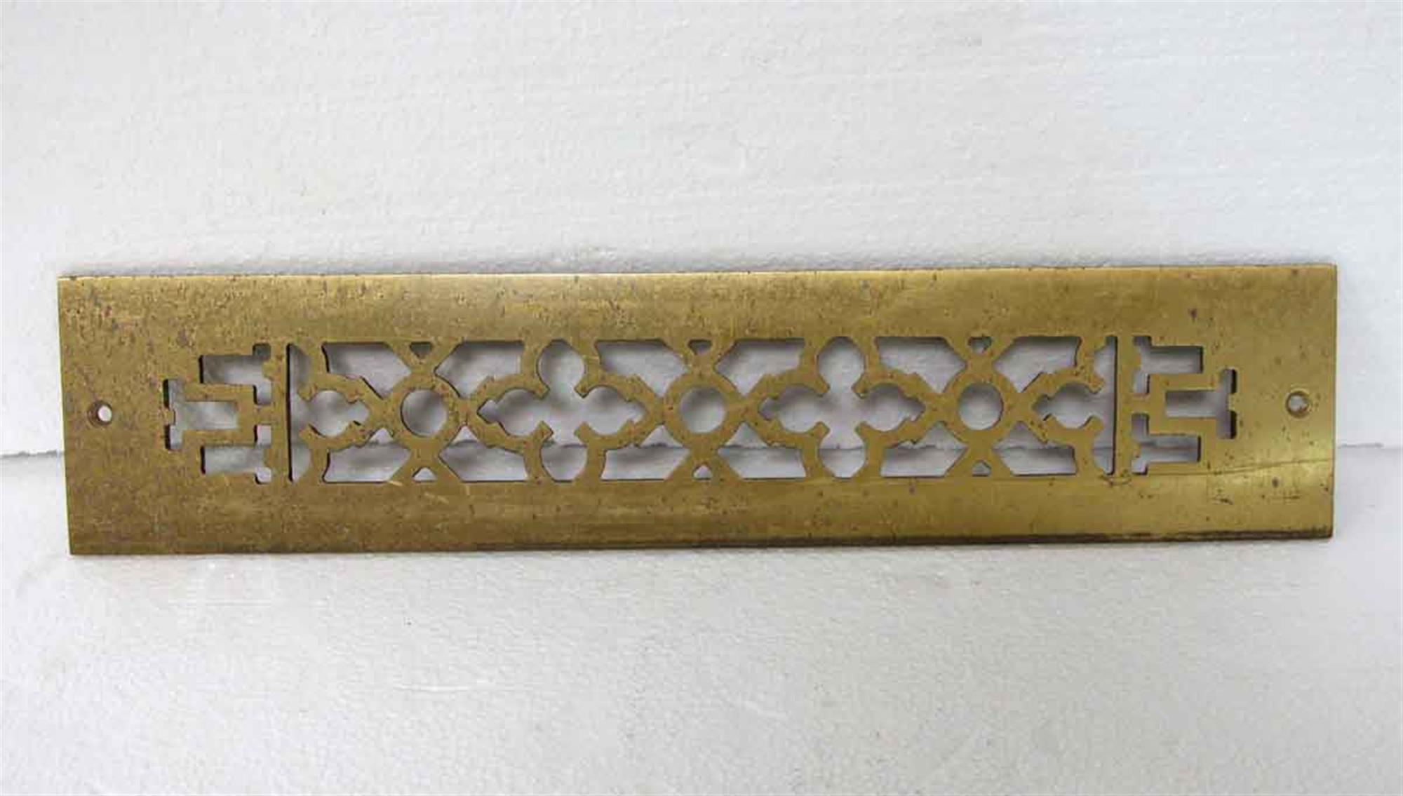 1988 NYC Waldorf Astoria bronze Hotel Resister or grate. Stamped 1988 The Reggio Register Co., Inc. Waldorf Astoria authenticity card included with your purchase. Small quantity available at time of posting. Please inquire. Priced each. Please note,