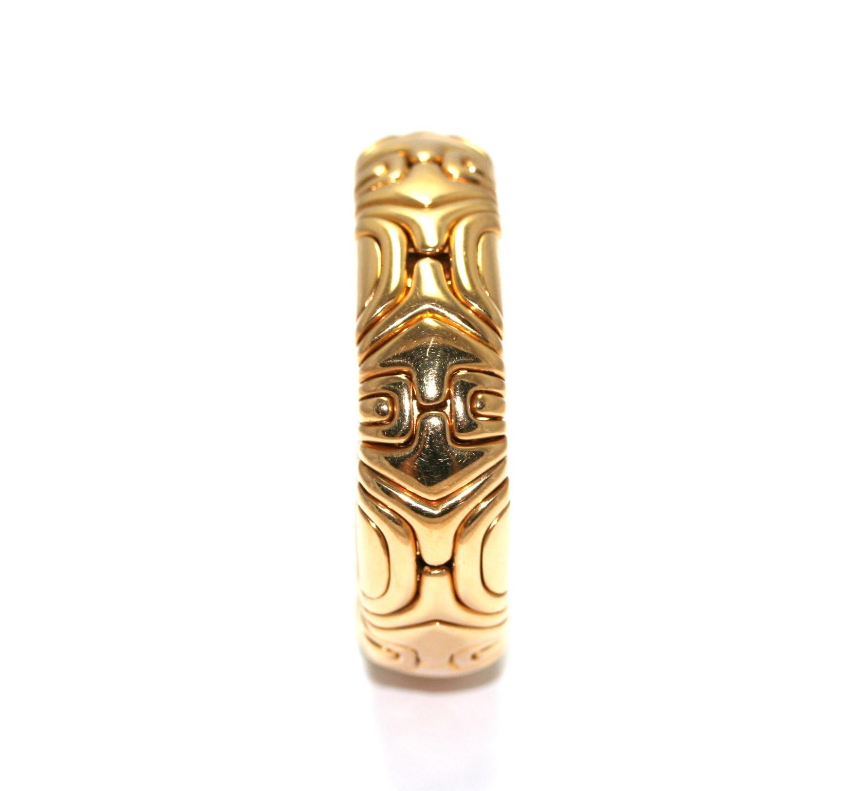 21ème siècle 1988 Bulgari Yellow Gold Semi-Rigid Bracelet Bangle Pour femmes en vente