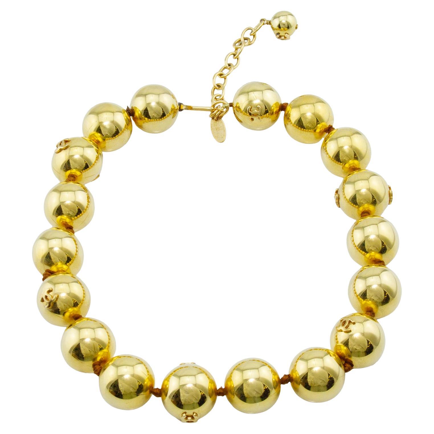 1988 Chanel Collection 27 Jumbo Gold Ball Choker